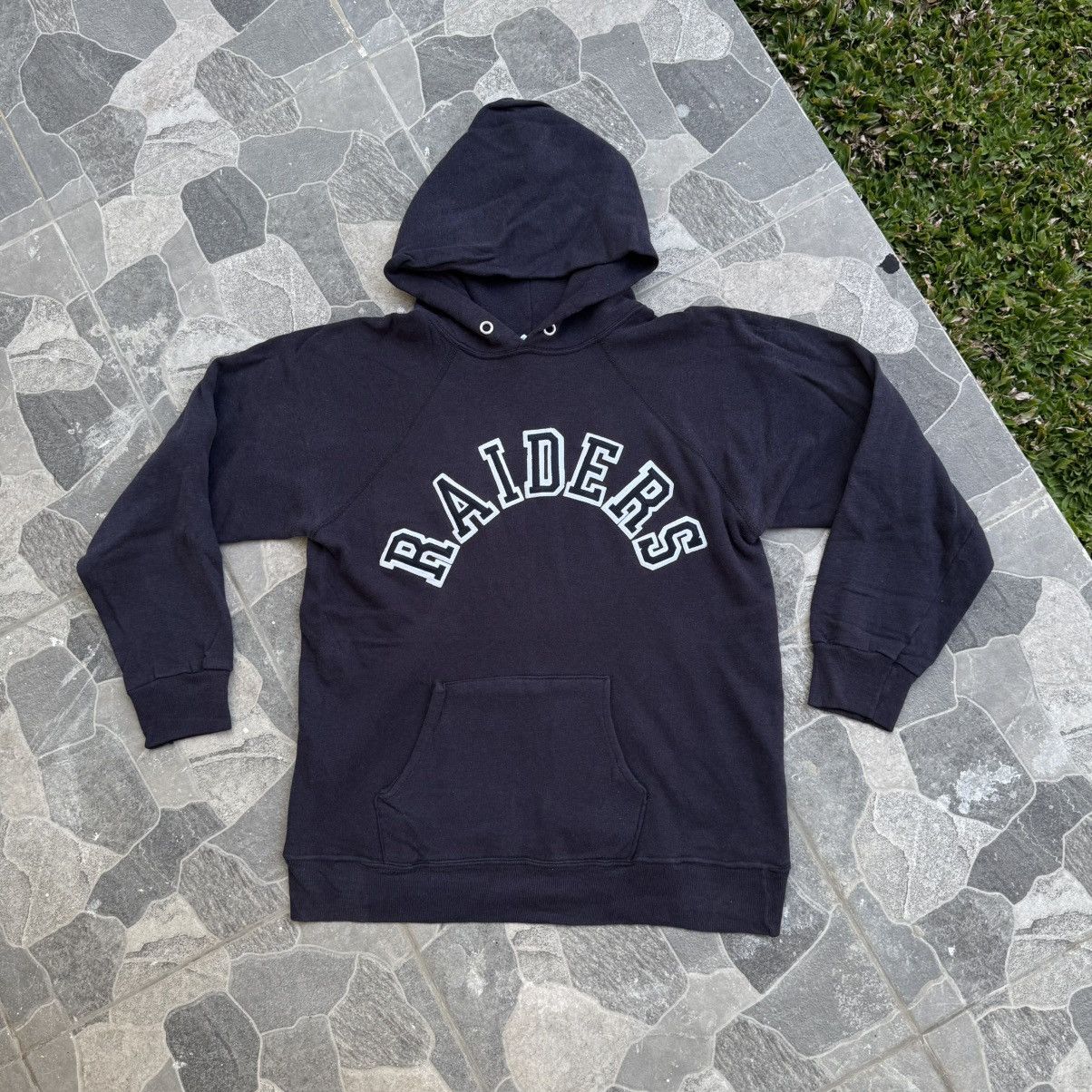 Champion 90s Champion RAIDERS NFL Hoodie 💥 Size US L / EU 52-54 / 3 - 1 Thumbnail