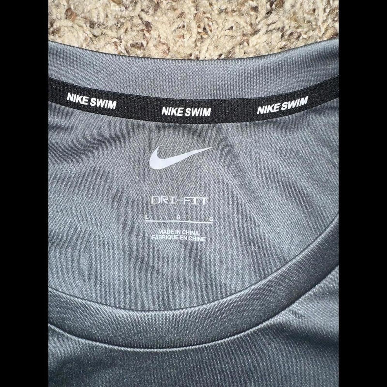 Nike Mens Nike Essential Short-Sleeve Hydroguard Swim Shirt Size US L / EU 52-54 / 3 - 5 Thumbnail