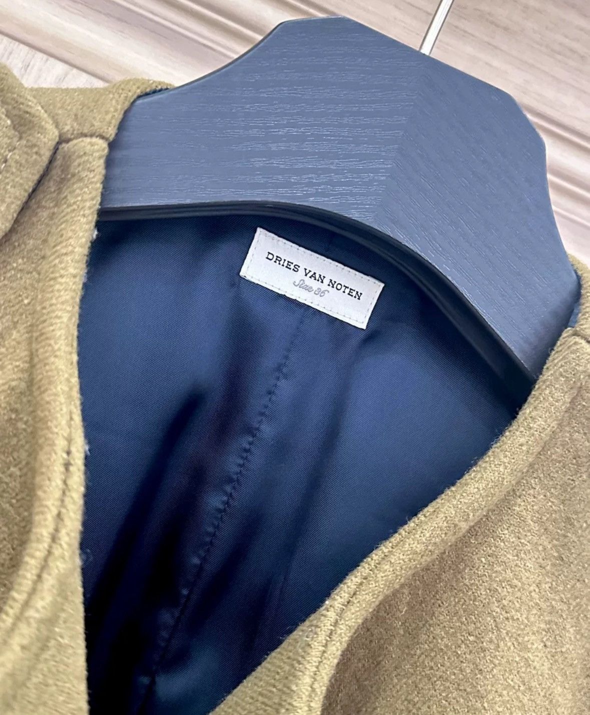 Dries Van Noten Dries van noten Double-breasted coat 2412-Nextarrow Size US S / EU 44-46 / 1 - 6 Thumbnail