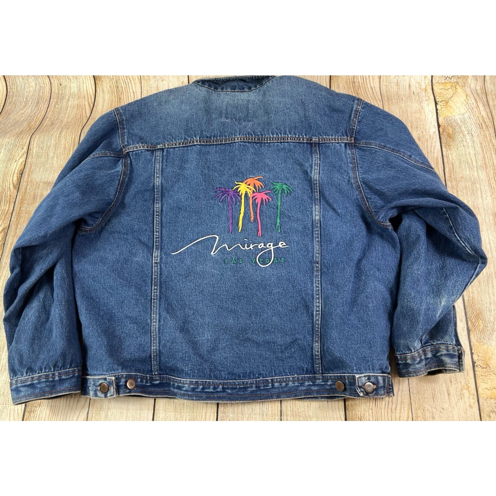Vintage VINTAGE SunVally Sun Valley LAS VEGAS Mirage Blue Denim Button Jacket XL Men Casual 90s Streetwear Size US 36 / EU 52 - 2 Thumbnail