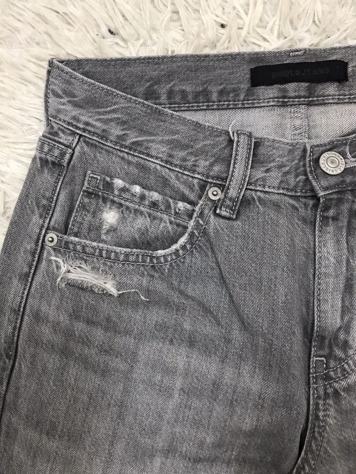 Uniqlo Uniqlo Distressed Slim Tapered Fit Jeans Size 24" / US 00 / IT 34 - 5 Thumbnail