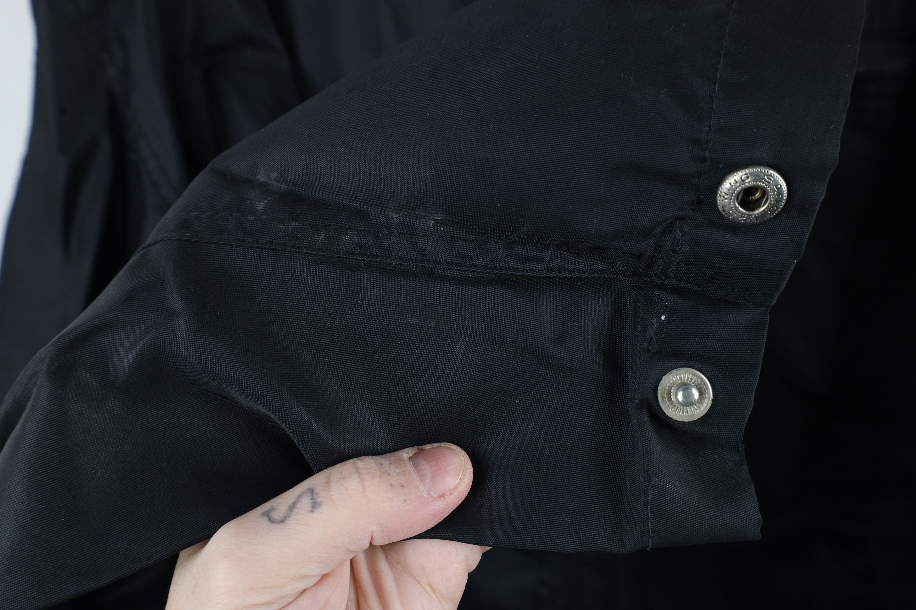 Vintage Vintage 90s Streetwear Blank Windbreaker Bomber Jacket Black Size US XL / EU 56 / 4 - 9 Thumbnail