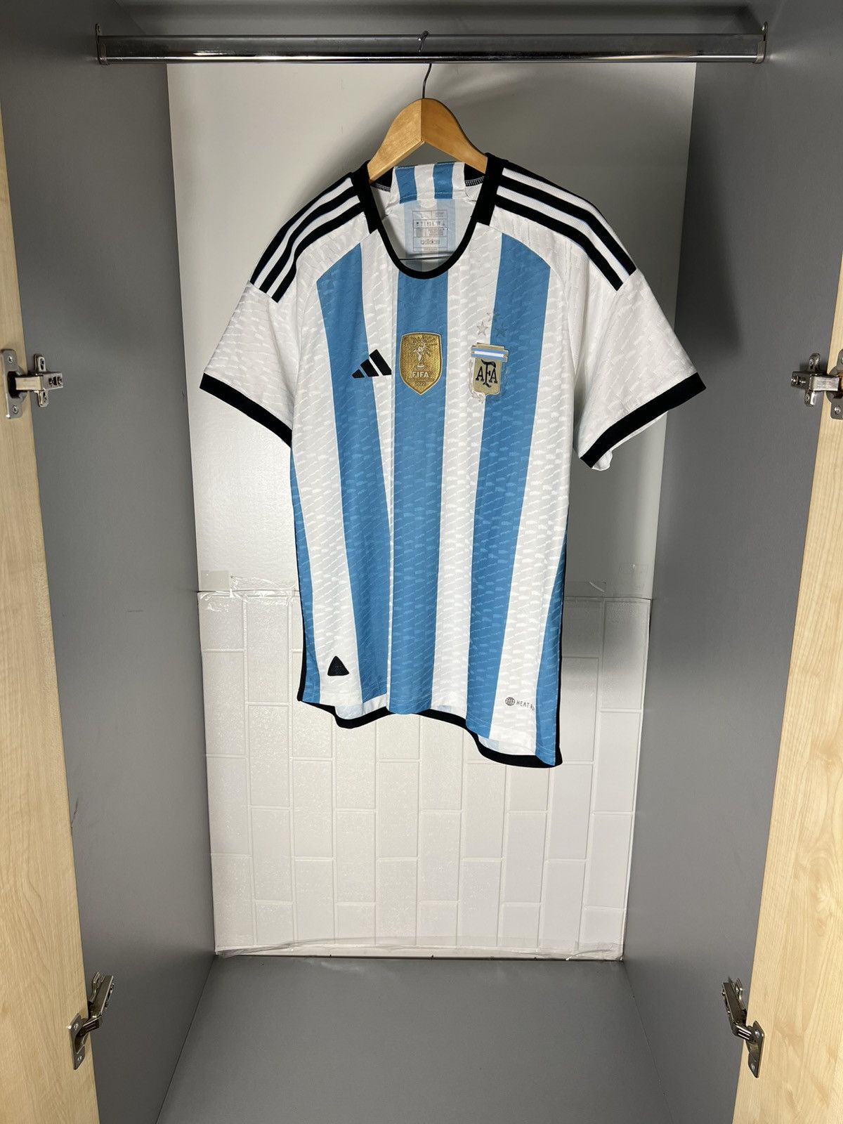 Vintage VERY RARE ADIDAS ARGENTINA SOCCER JERSEY RETRO BLOKE Y2K 90s Size US XL / EU 56 / 4 - 11 Thumbnail