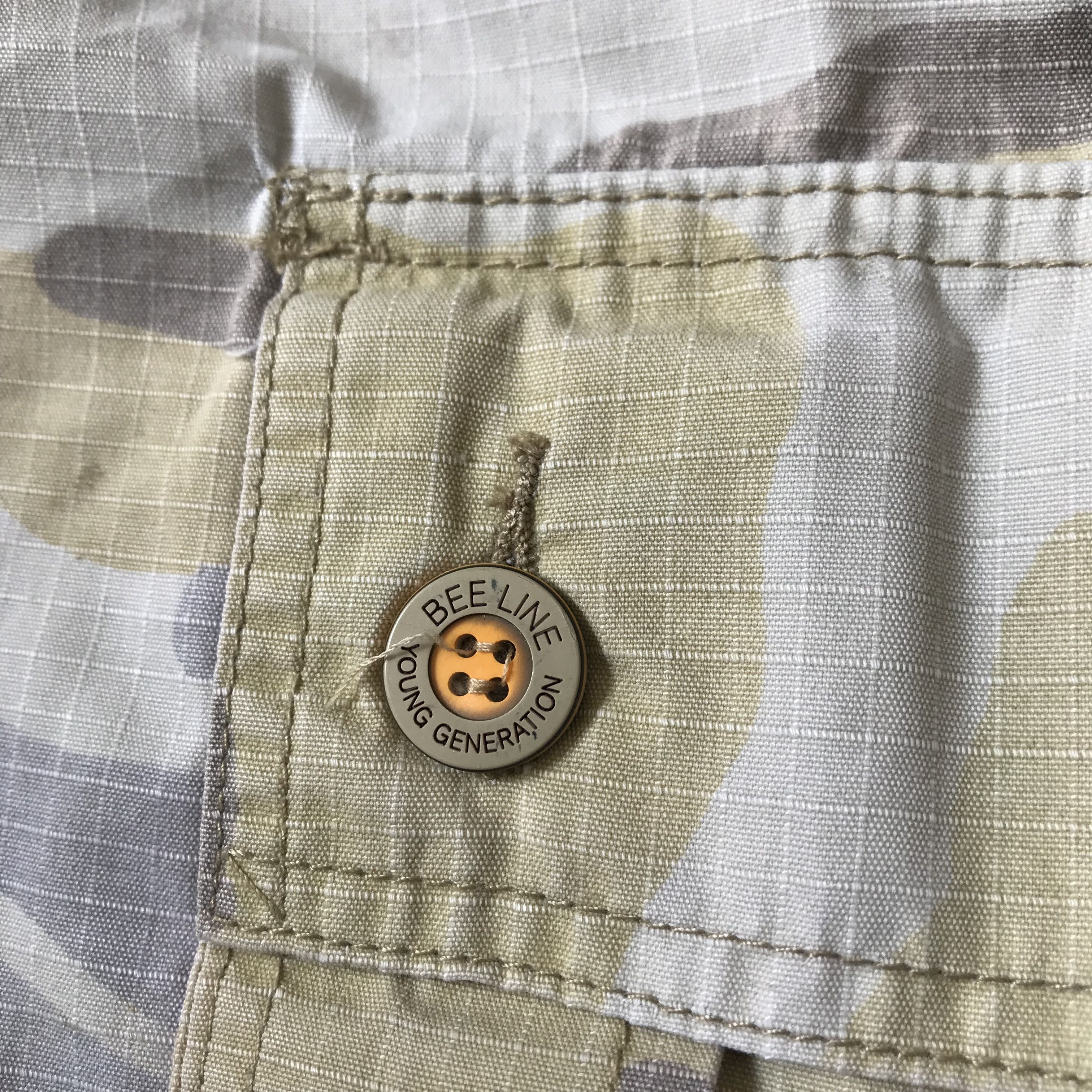 Old Navy Old Navy Blue Jeans Camouflage Military Shorts Cargo pants Size US 32 / EU 48 - 8 Thumbnail