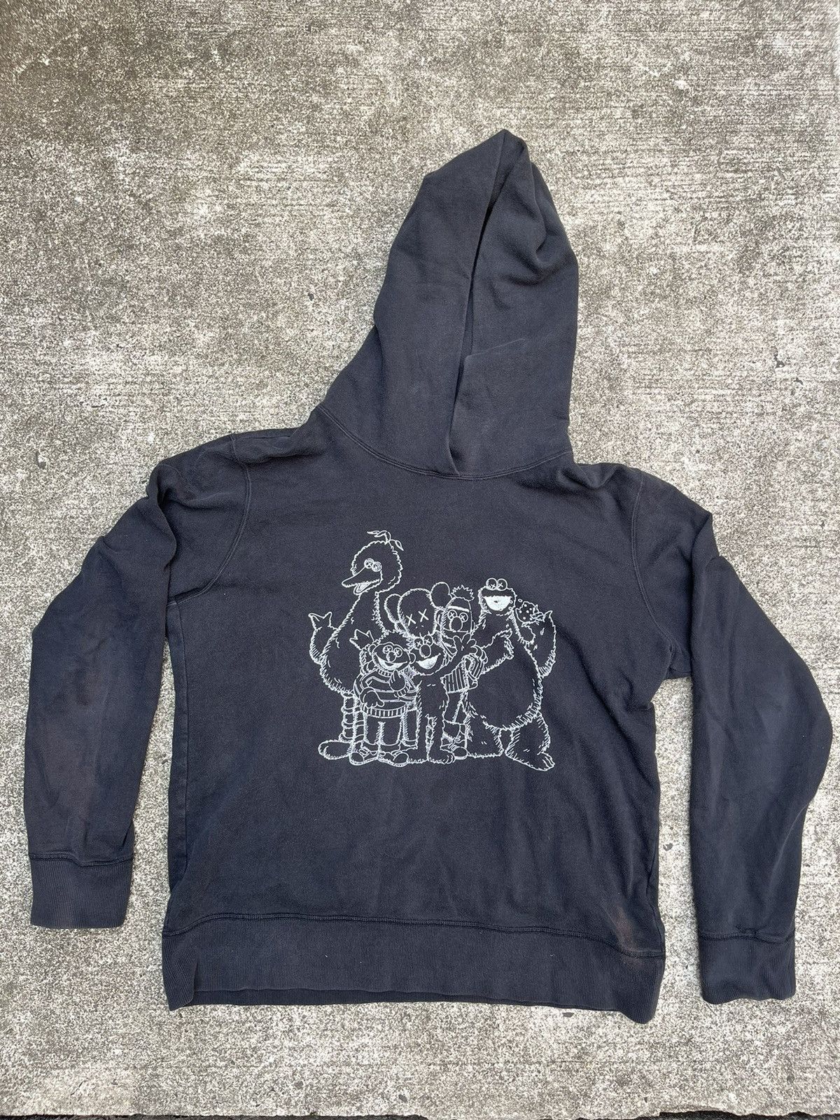 Japanese Brand × Kaws × Uniqlo Kaws x Sesame Street Hoodie Size US L / EU 52-54 / 3 - 1 Thumbnail