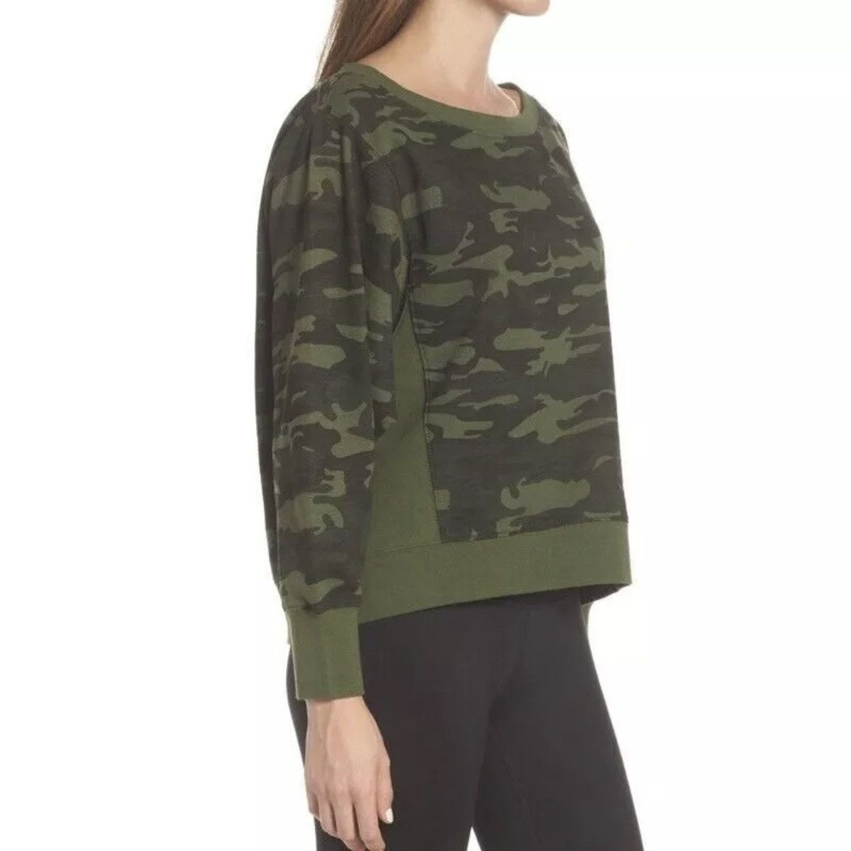Good American Good American wide neck camouflage sweatshirt Size XL / US 12-14 / IT 48-50 - 2 Thumbnail