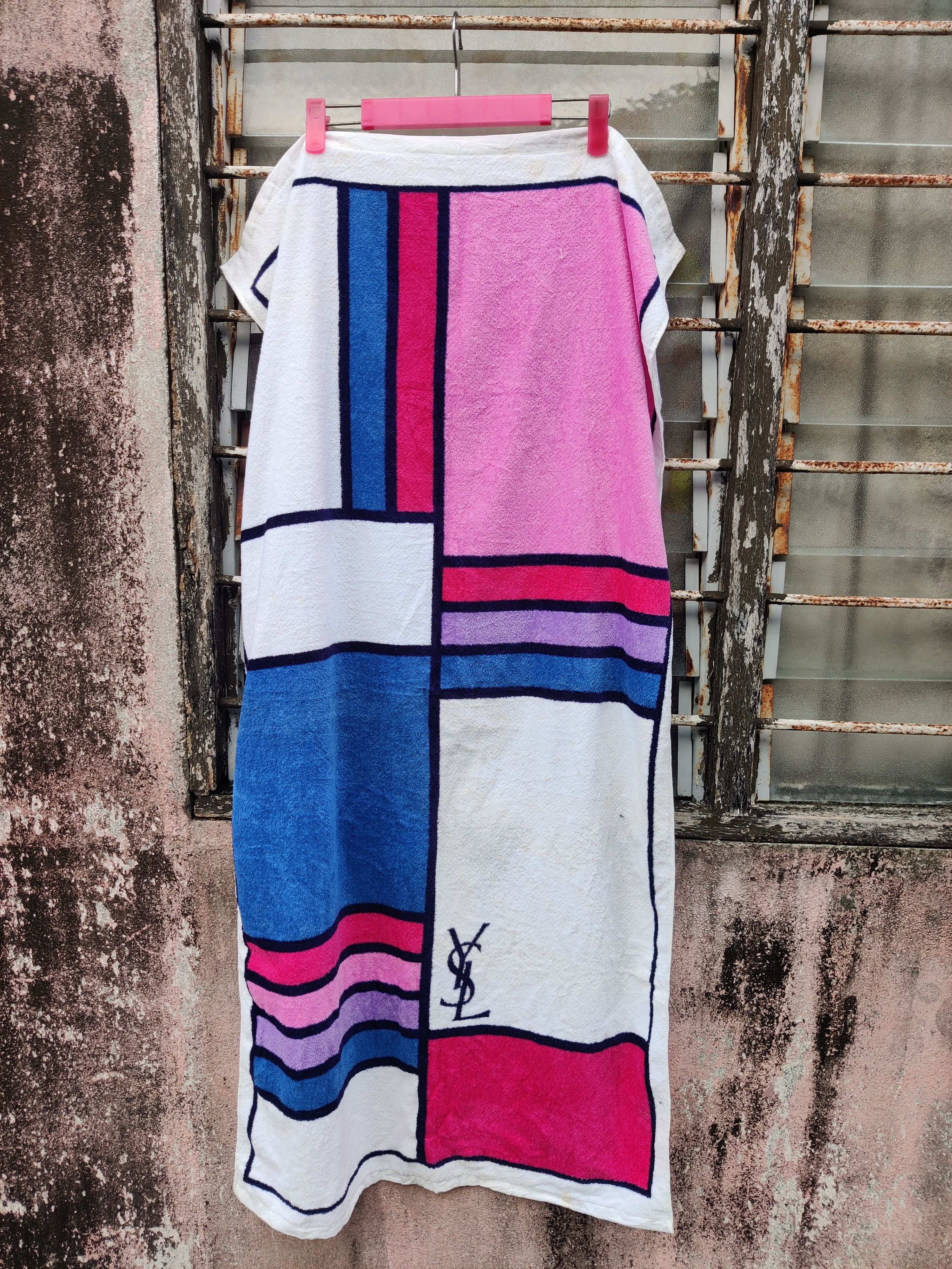 Vintage Vintage Yves Saint Lauren YSL Multicolour Towel Size ONE SIZE - 2 Thumbnail