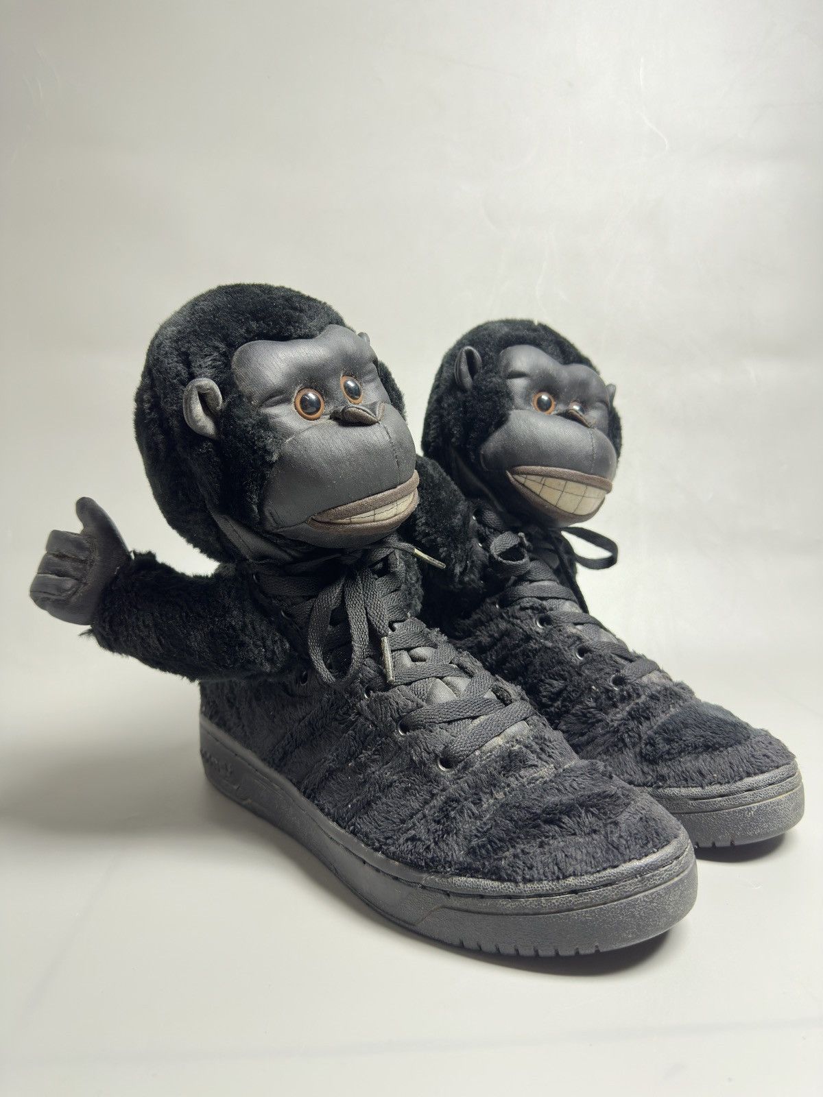 Adidas × Jeremy Scott Adidas Jeremy Scott Gorilla Low Top Sneakers Size US 7.5 / EU 40-41 - 2 Thumbnail