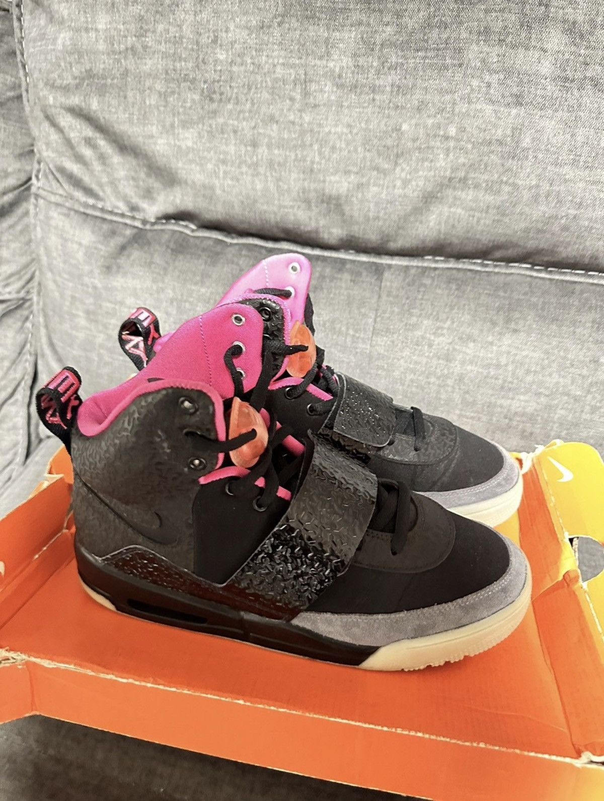 Yeezy Nike Air Yeezy 1 Size US 9 / EU 42 - 3 Thumbnail