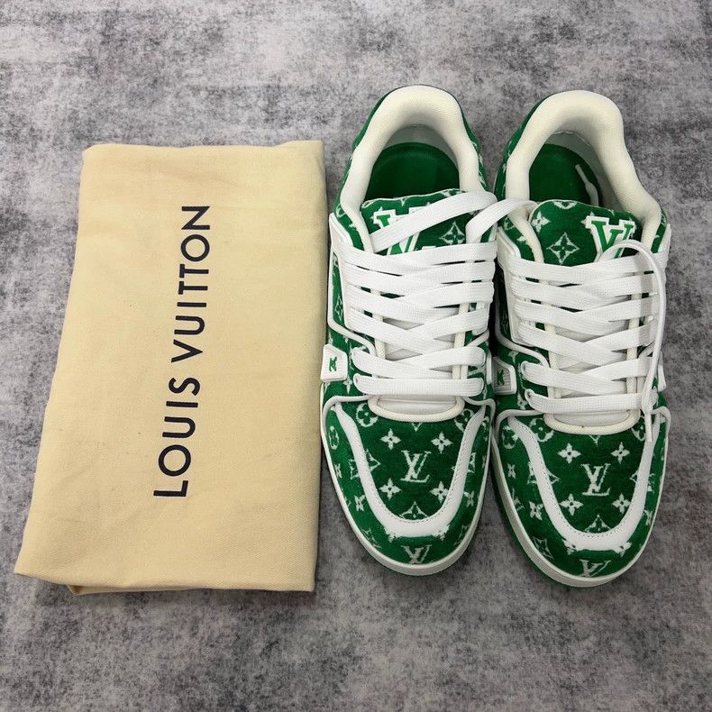 Louis Vuitton Louis Vuitton Trainer white and green flocked full-print s Size US 6.5 / EU 39-40 - 1 Thumbnail