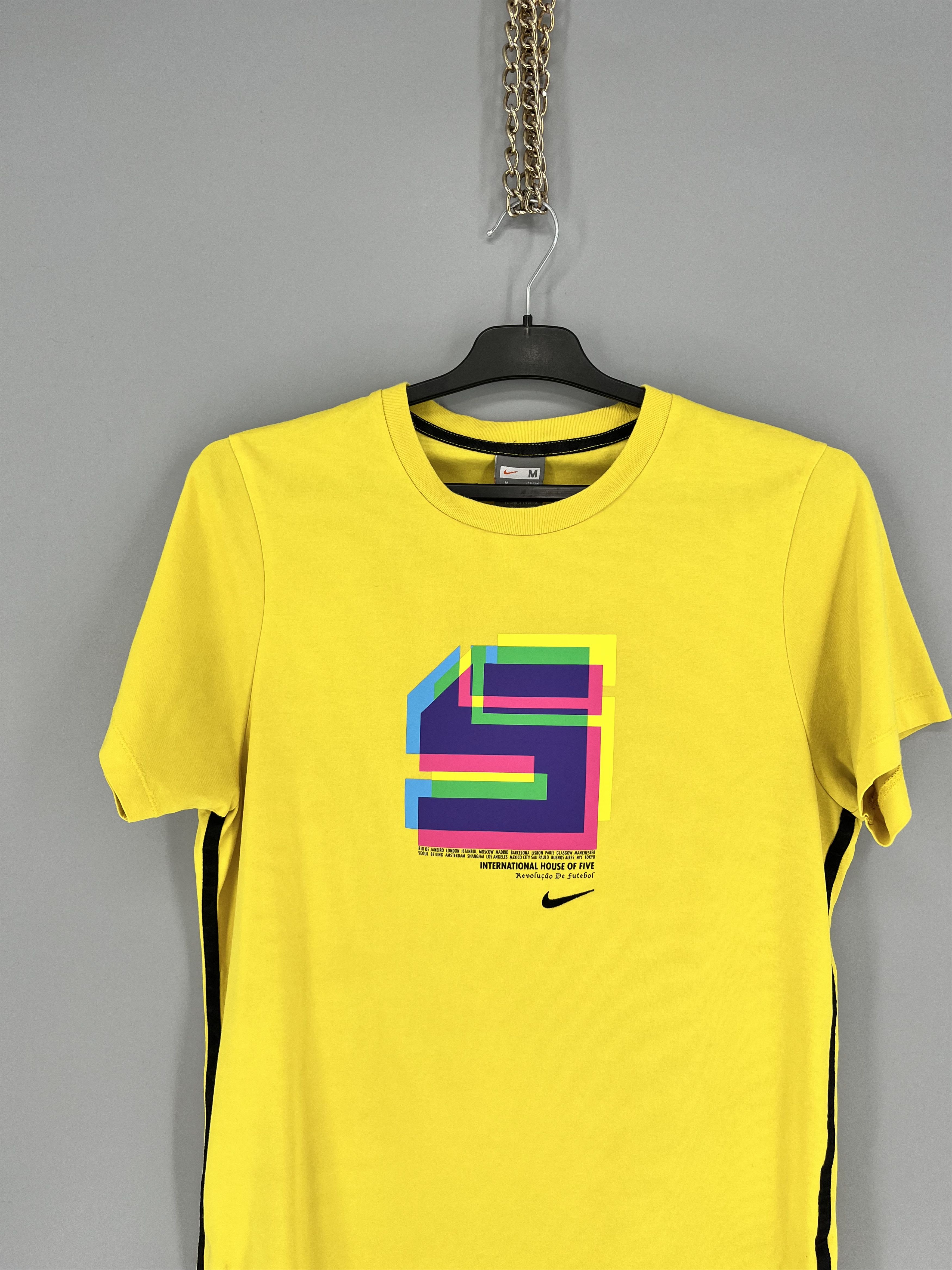 Nike Nike fit International House Of 5 Revolucao De Futebol Tee Size US M / EU 48-50 / 2 - 6 Thumbnail