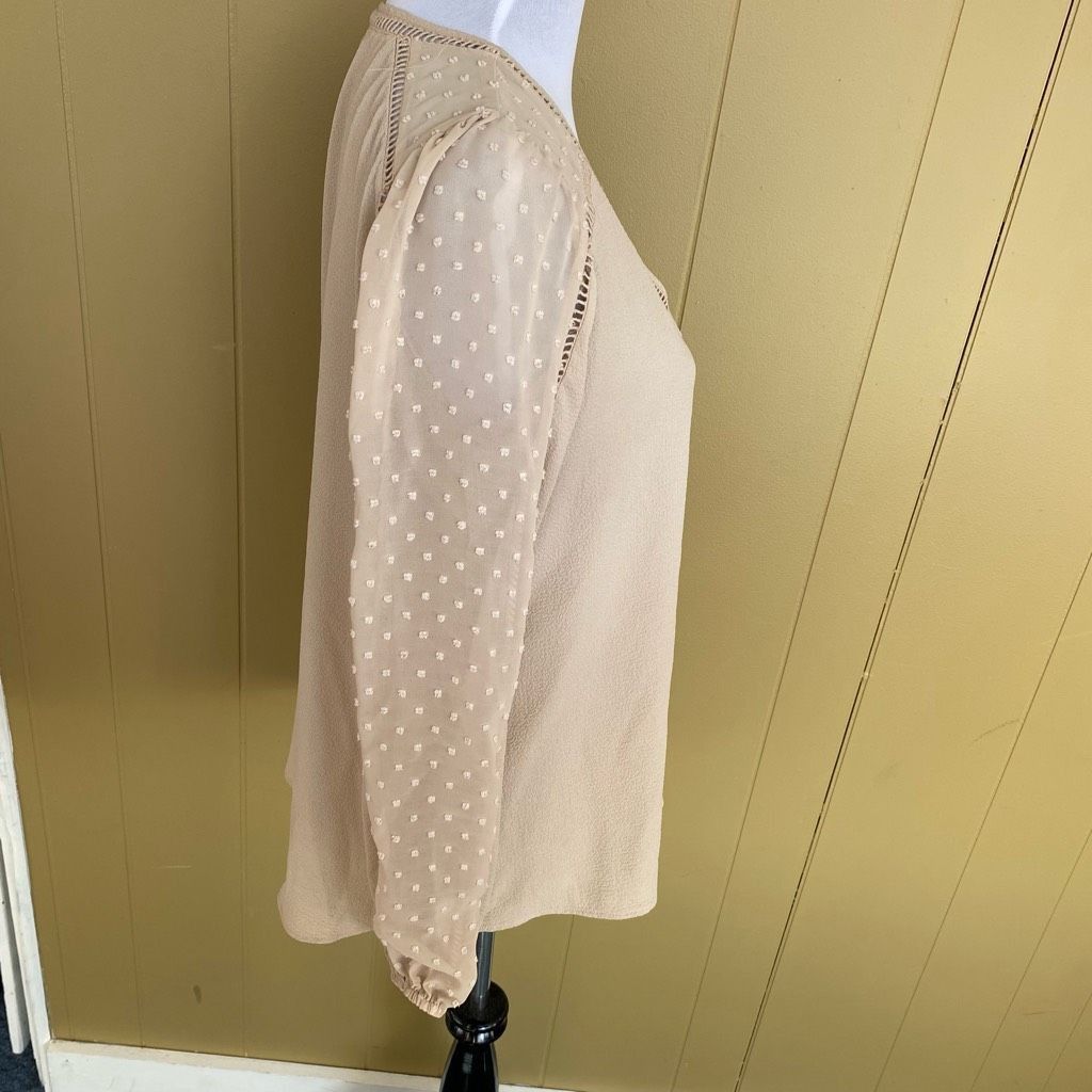 Express Express women M Longsleeve semi sheer textured print blouse Size M / US 6-8 / IT 42-44 - 4 Thumbnail