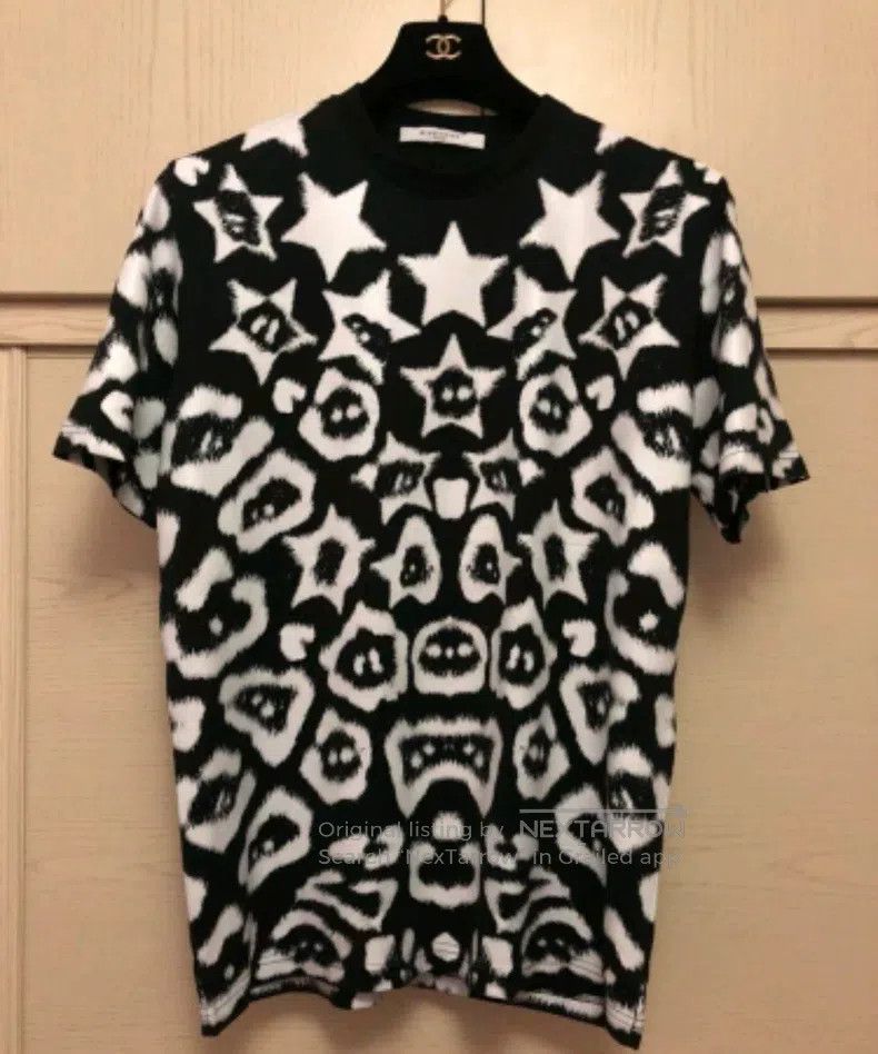 Givenchy Givenchy short sleeves Size US M / EU 48-50 / 2 - 1 Thumbnail