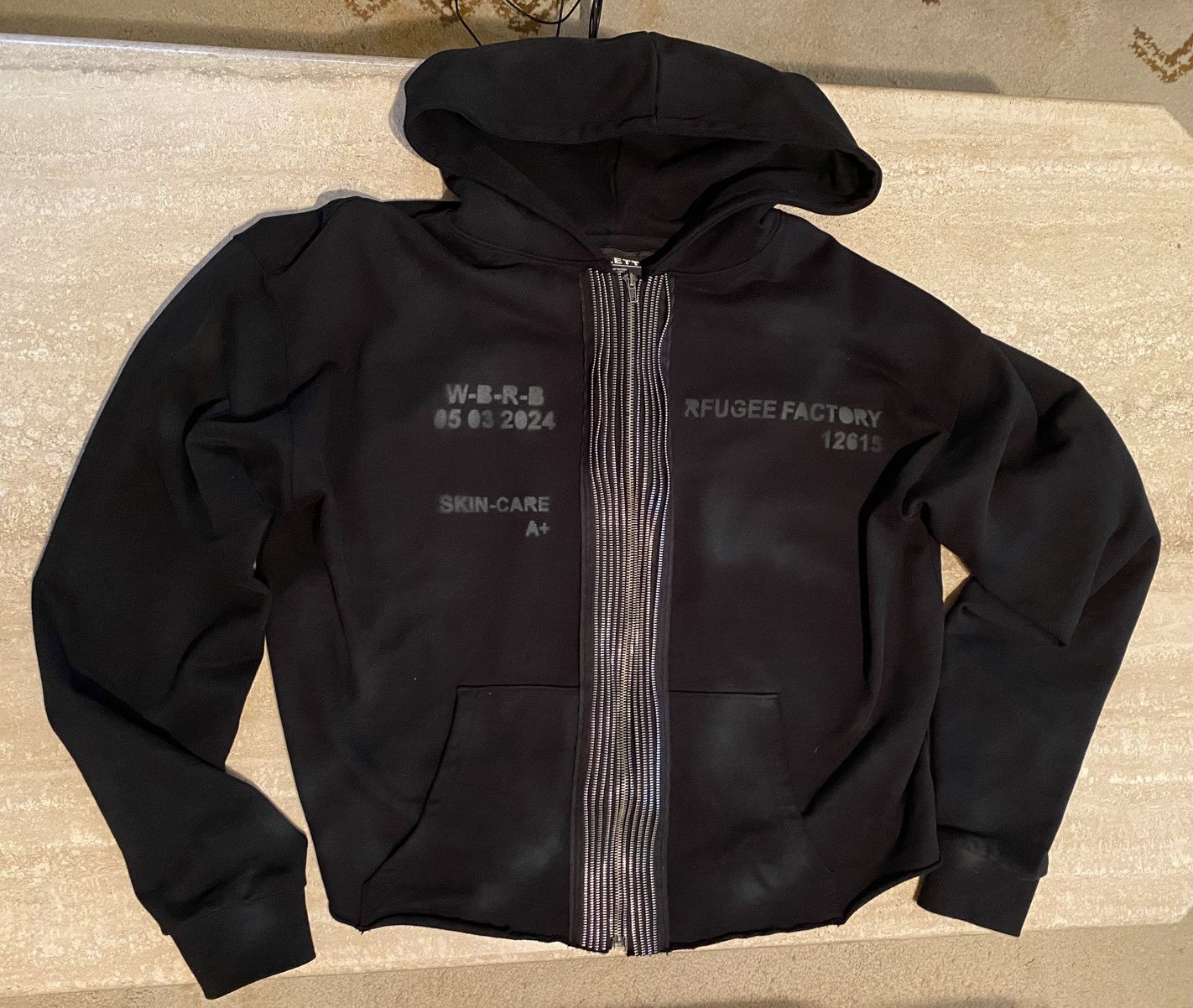 RFUGEE Factory Middle Zipper