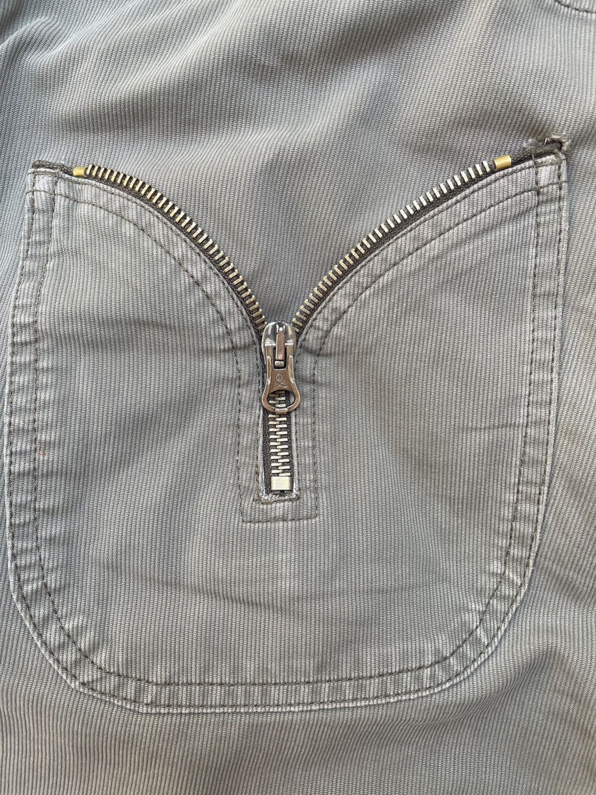 Alexander McQueen Alexander McQueen khaki shorts Size US 29 - 7 Thumbnail