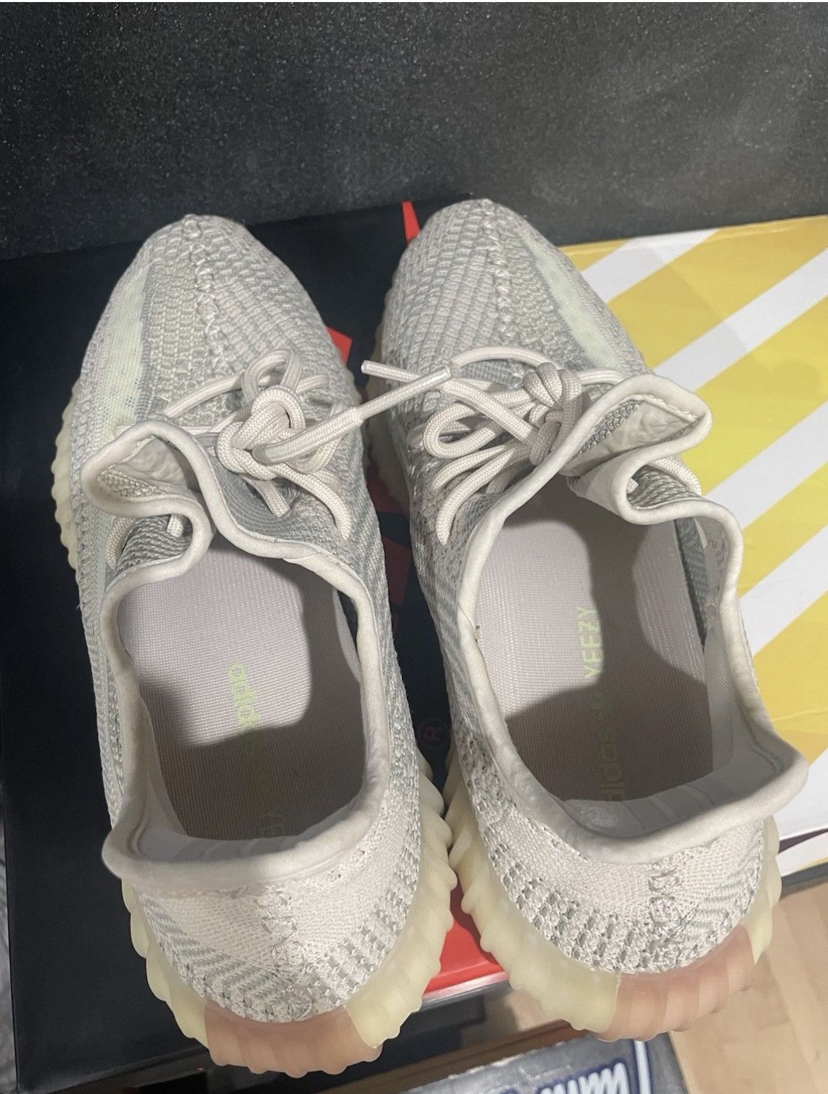 Yeezy Adidas Yeezy 350 Boost V2 Citrin Size 11.5 With Box Size US 12 / EU 45 - 4 Thumbnail