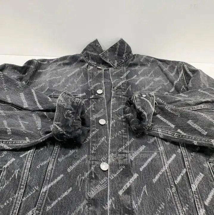 Balenciaga Balenciaga SS23 Logo Print Denim Jacket. Size US S / EU 44-46 / 1 - 9 Thumbnail