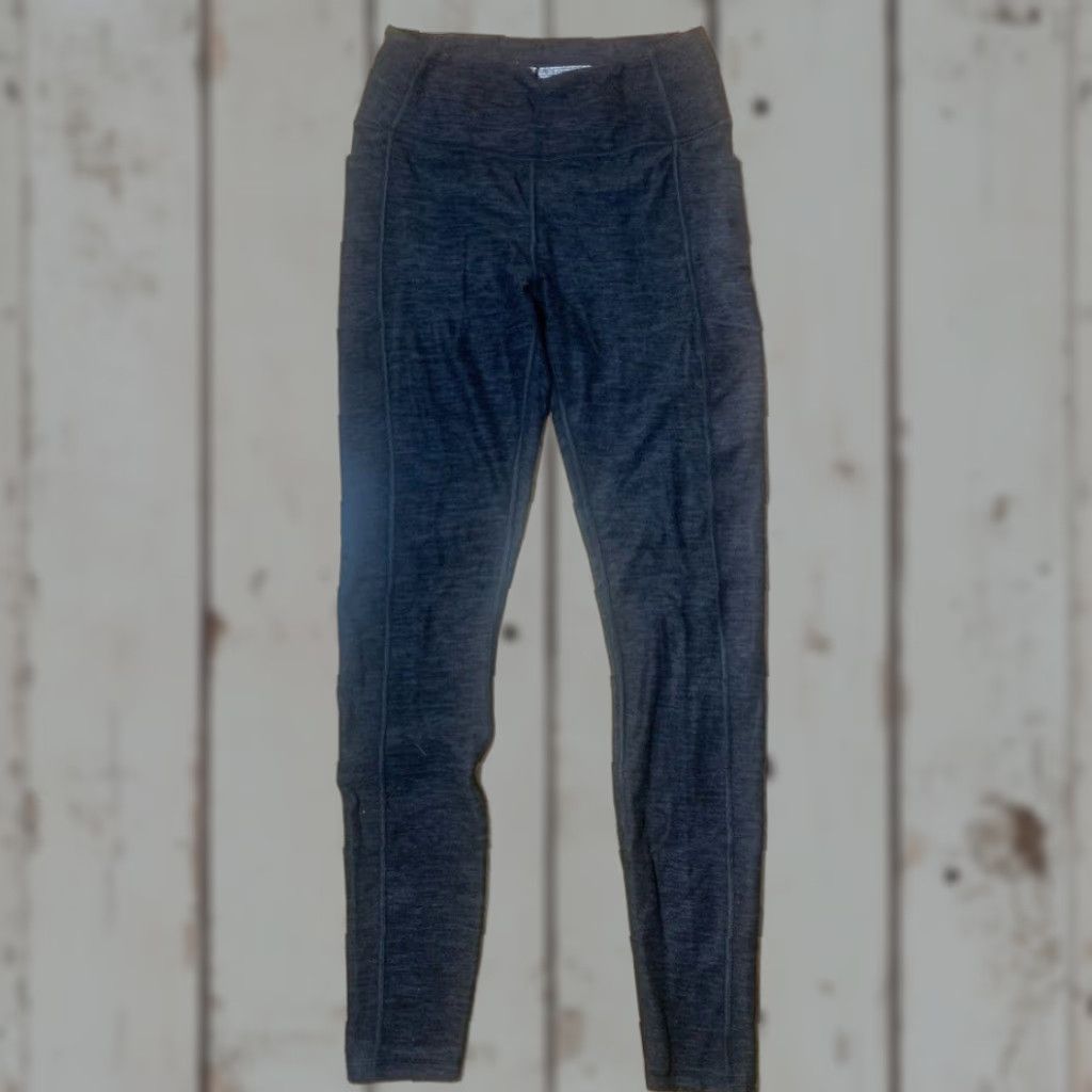 Victoria's Secret Victoria's Secret leggings Women M Gray Ankle Regular size medium long Size 32" / US 10 / IT 46 - 1 Thumbnail