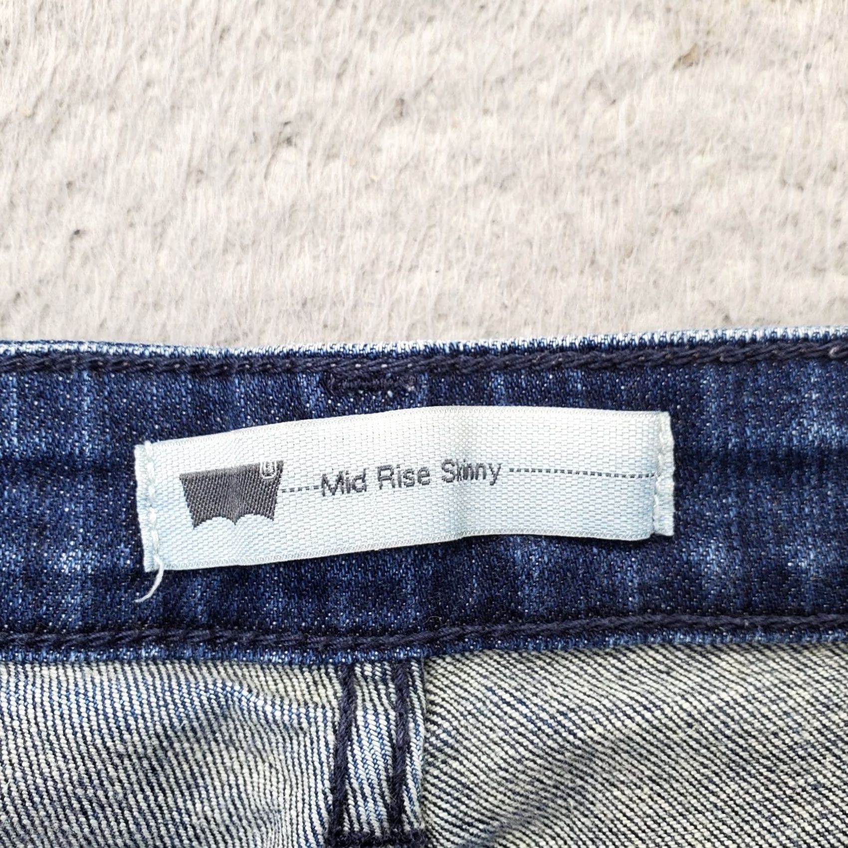 Levi's Levi's Skinny Jeans Womens Size 27 Navy Denim Mid Rise 5-Pocket Design Jeans Women Size 27" / US 4 / IT 40 - 6 Thumbnail