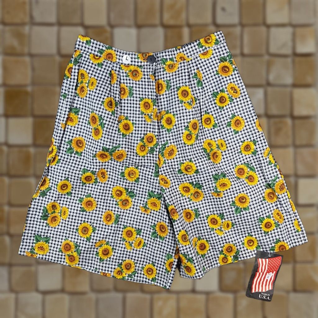 Sunflower VINTAGE Infinity Chic Women's Lounge Shorts 80s Sunflower Floral Summer Cotton Large Yellow Casual Y2K Size 36" / US 14 / IT 50 - 1 Thumbnail