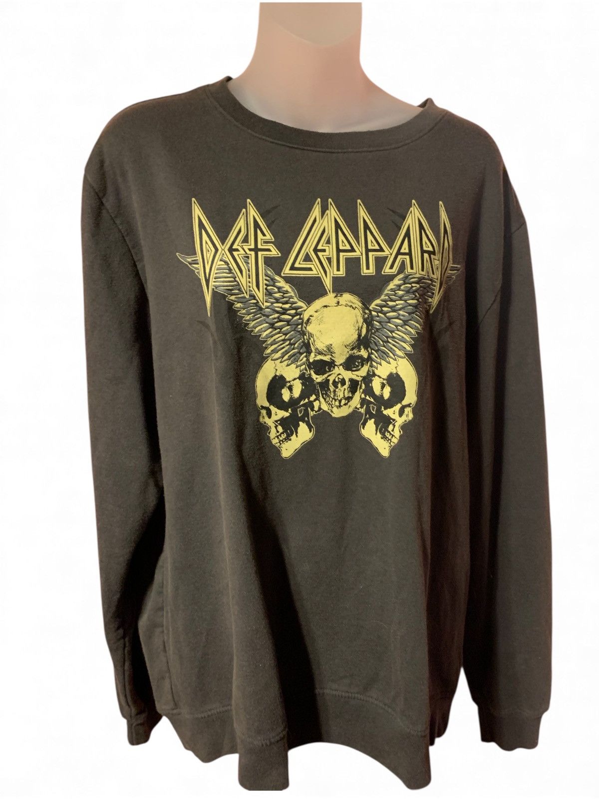 Def Leppard Def Leppard Sweatshirt (item#10078) Size US M / EU 48-50 / 2 - 1 Thumbnail