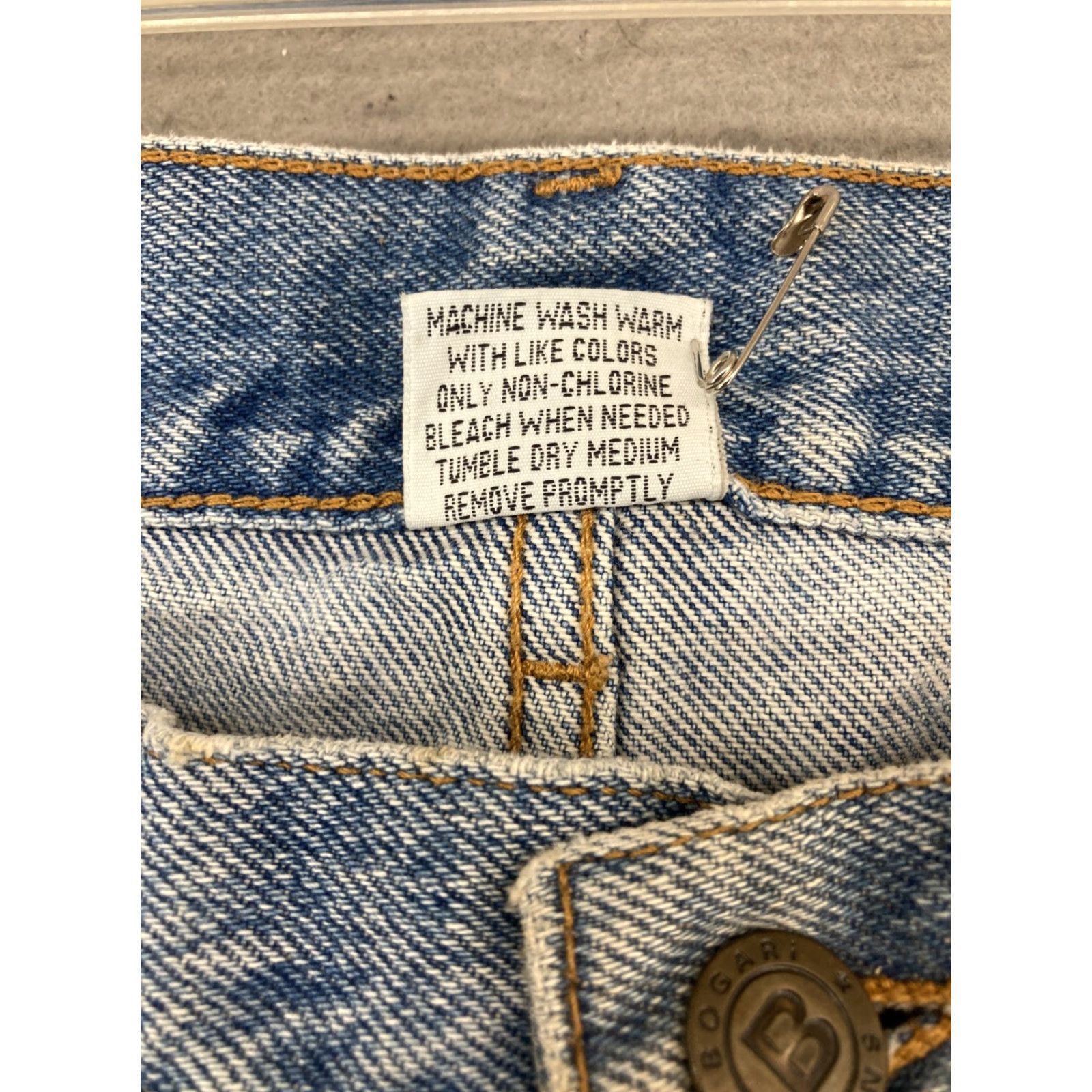 Vintage Bogari Jeans Mens 40 x 30 90s Designer Vintage Blue Denim 5-Pocket Straight Regular Cotton Logo Studded Top Quality Shirt Size US 40 / EU 56 - 4 Thumbnail