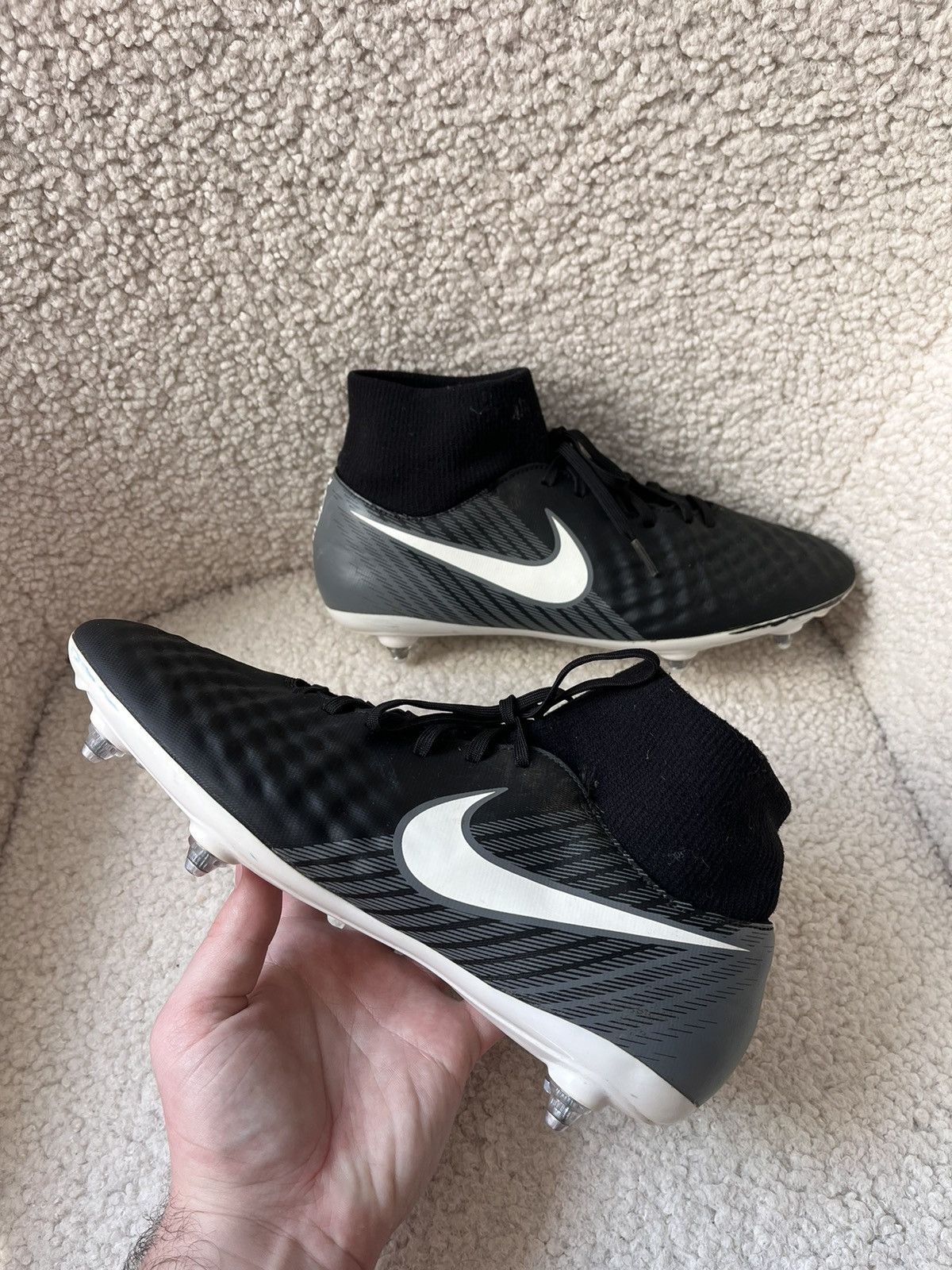 Nike Nike Magista Onda 2 Soccer Boots Size US 9 / EU 42 - 1 Thumbnail