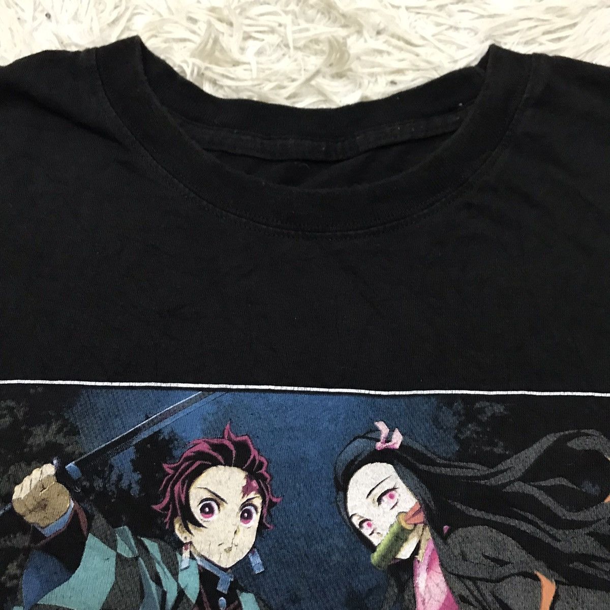 Anime VINTAGE DEMON SLAYER ANIME TSHIRT Size US XL / EU 56 / 4 - 12 Thumbnail