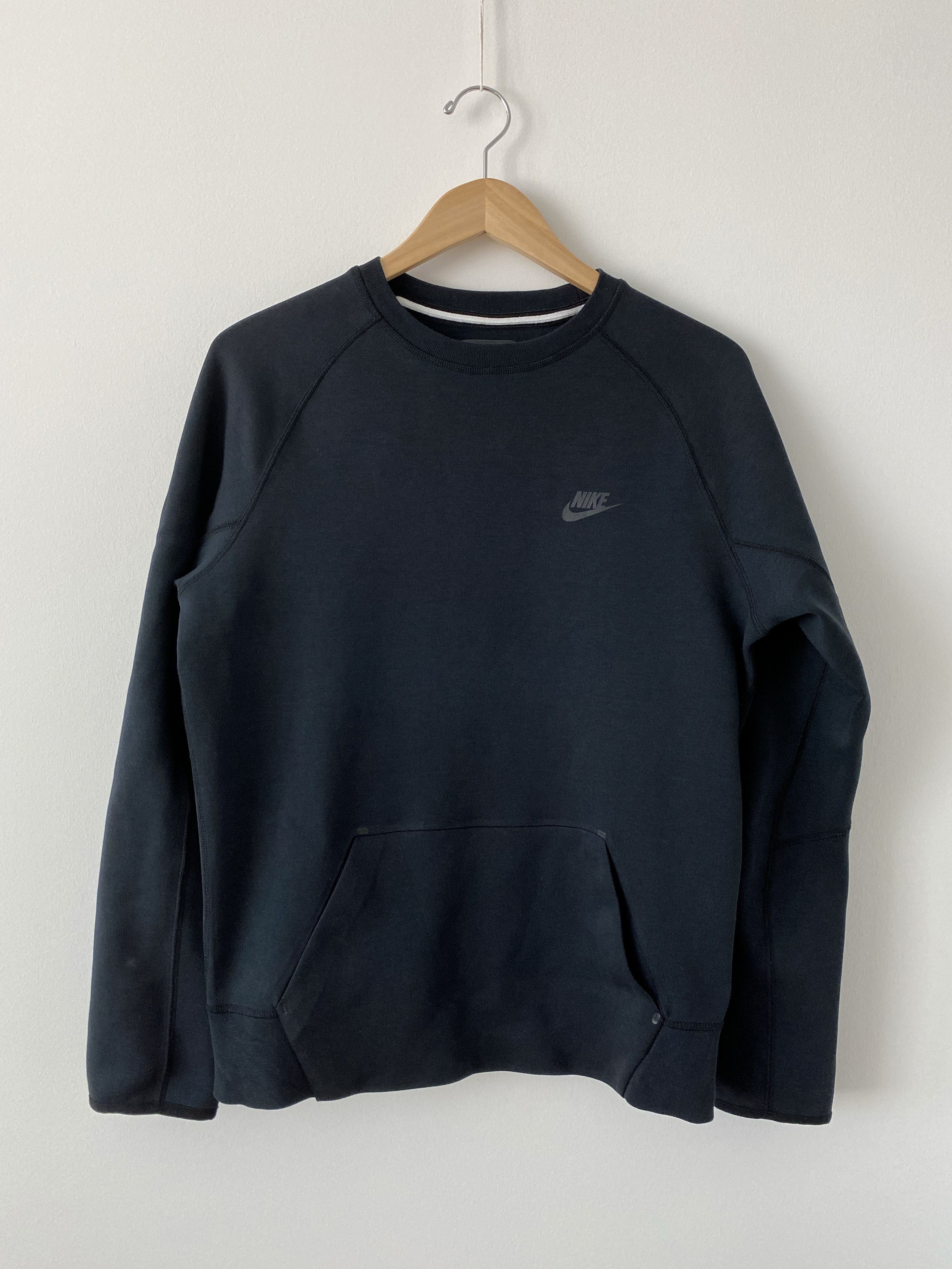 Nike Tech Fleece Crew Sweatshirt Size US S / EU 44-46 / 1 - 1 Thumbnail