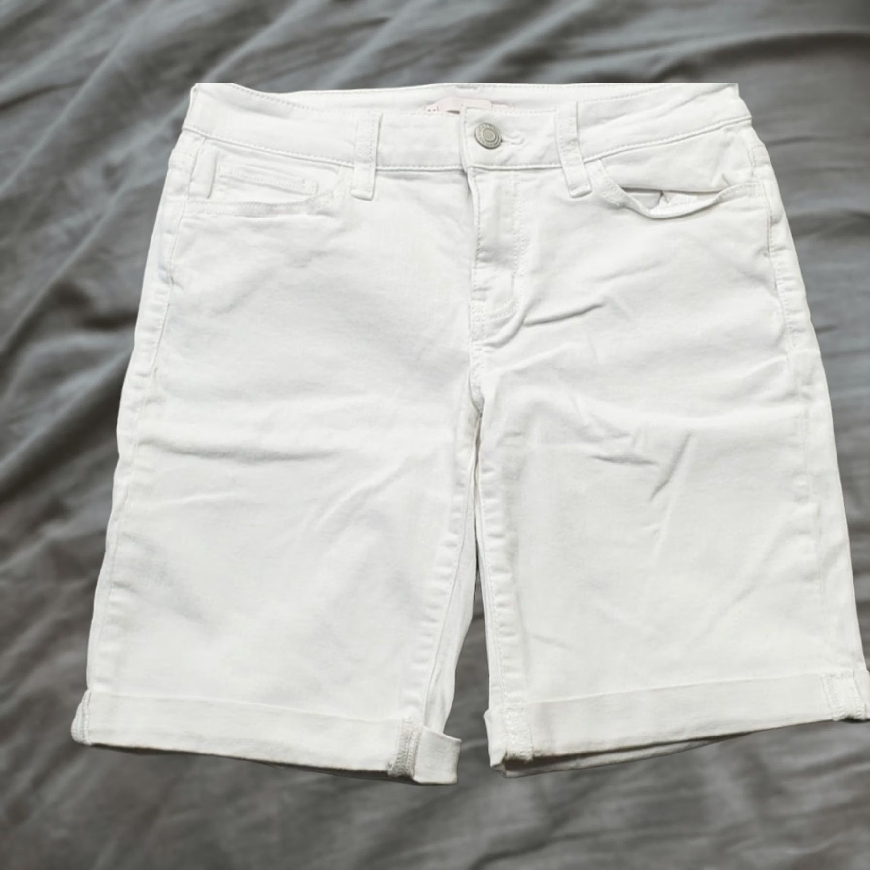 Denime SO Bermuda Shorts Womens Size 3 White Denim Light Wash Low Rise Outdoor Zip Fly Shirt Size 26" / US 2 / IT 38 - 1 Thumbnail
