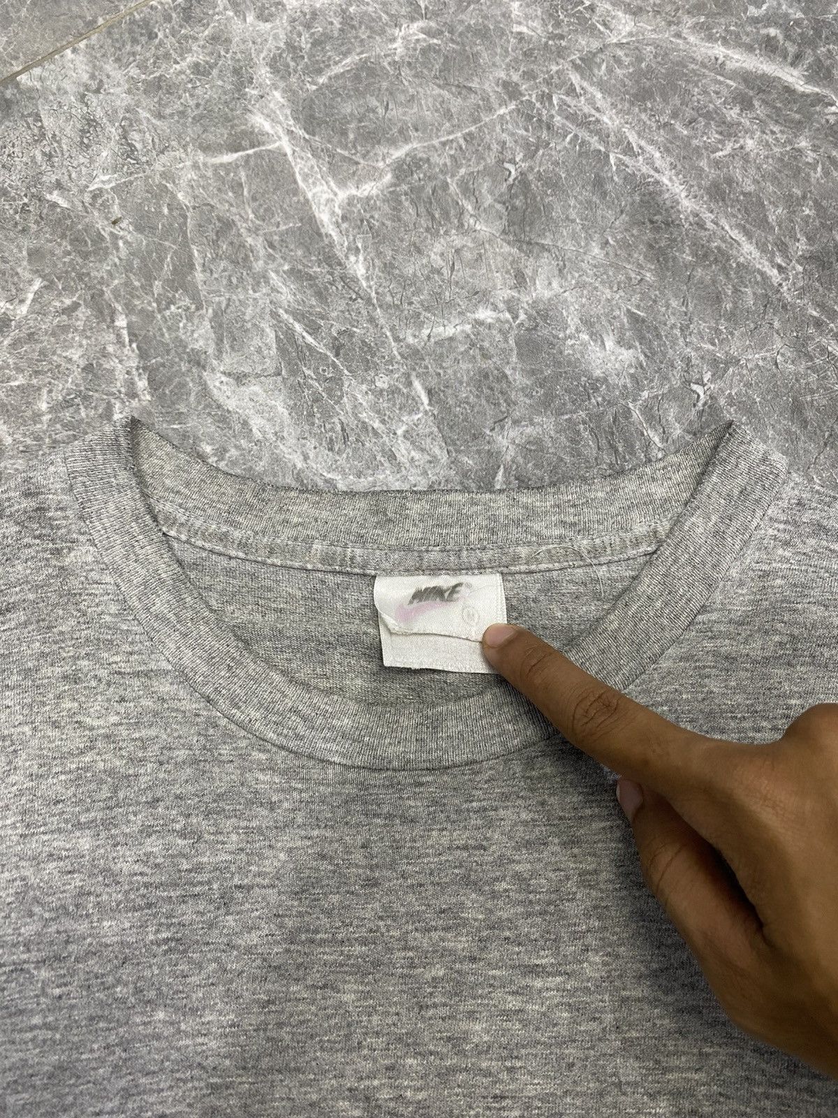 Nike Vintage Y2K Nike Just Do It Shirt Size US M / EU 48-50 / 2 - 5 Thumbnail