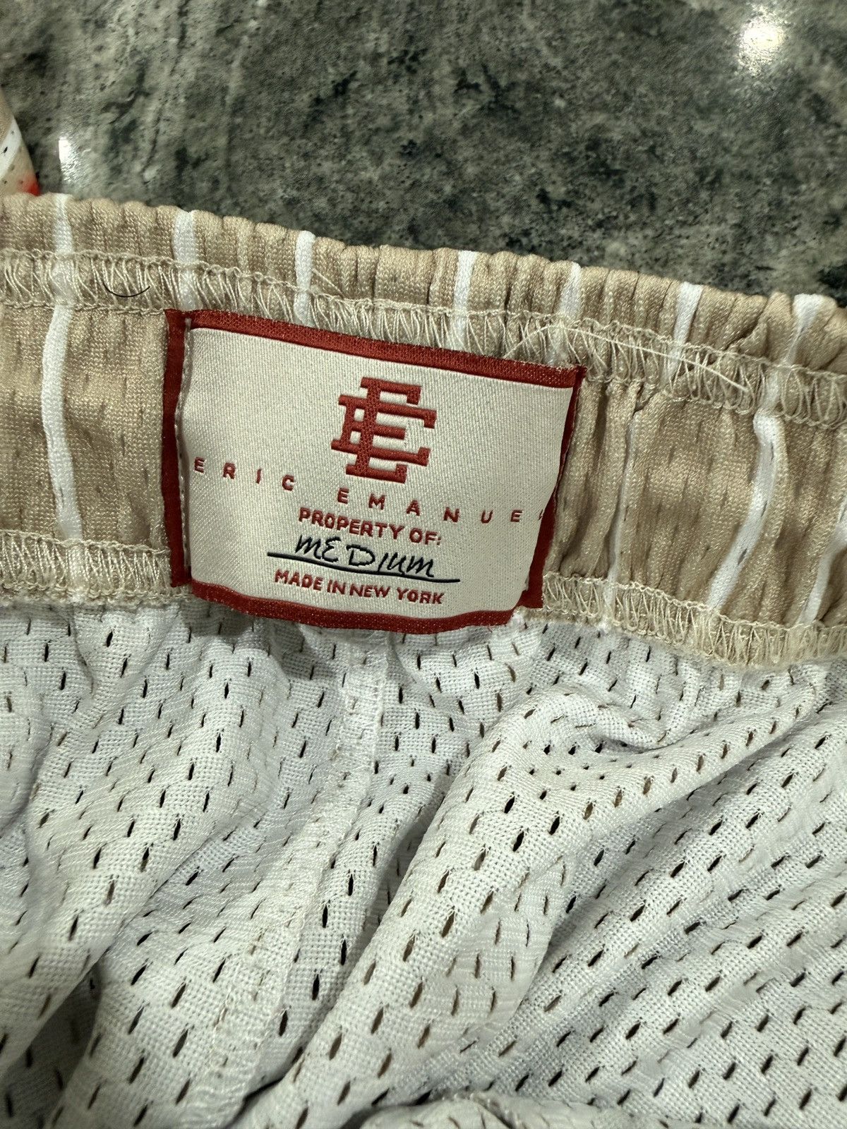 Eric Emanuel Eric Emanuel RARE flames Size US 32 / EU 48 - 3 Thumbnail