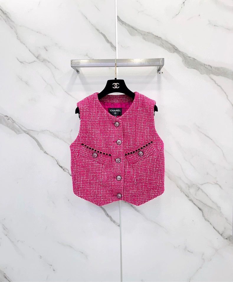 Chanel Chanel Pink Vest Jacket Size 38- DMC Size US M / EU 48-50 / 2 - 1 Thumbnail