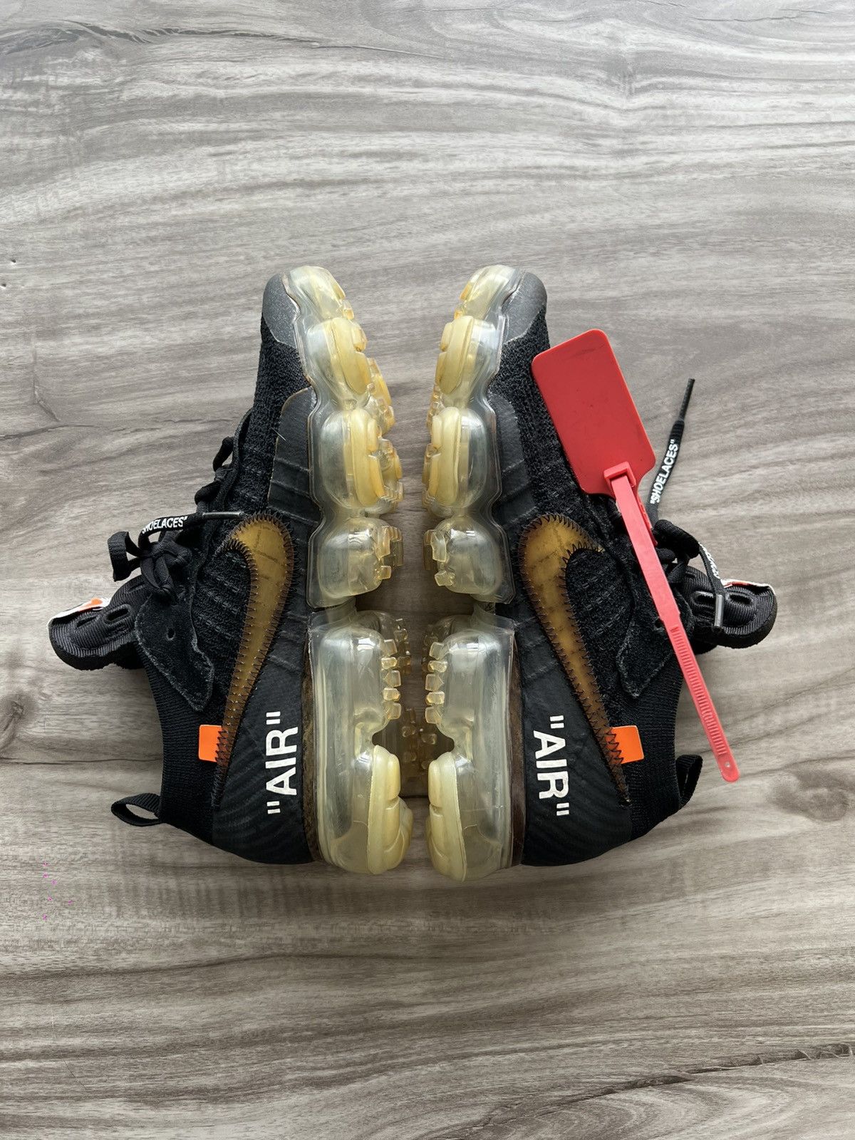 Nike × Off-White Size 6 Men’s/ 7.5 Women’s - Off-White x Nike Air VaporMax Size US 6 / EU 39 - 2 Thumbnail