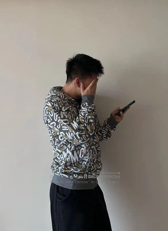Moschino Moschino Gray Logo Printed Long Sleeve Hoodie . Size US XL / EU 56 / 4 - 8 Thumbnail