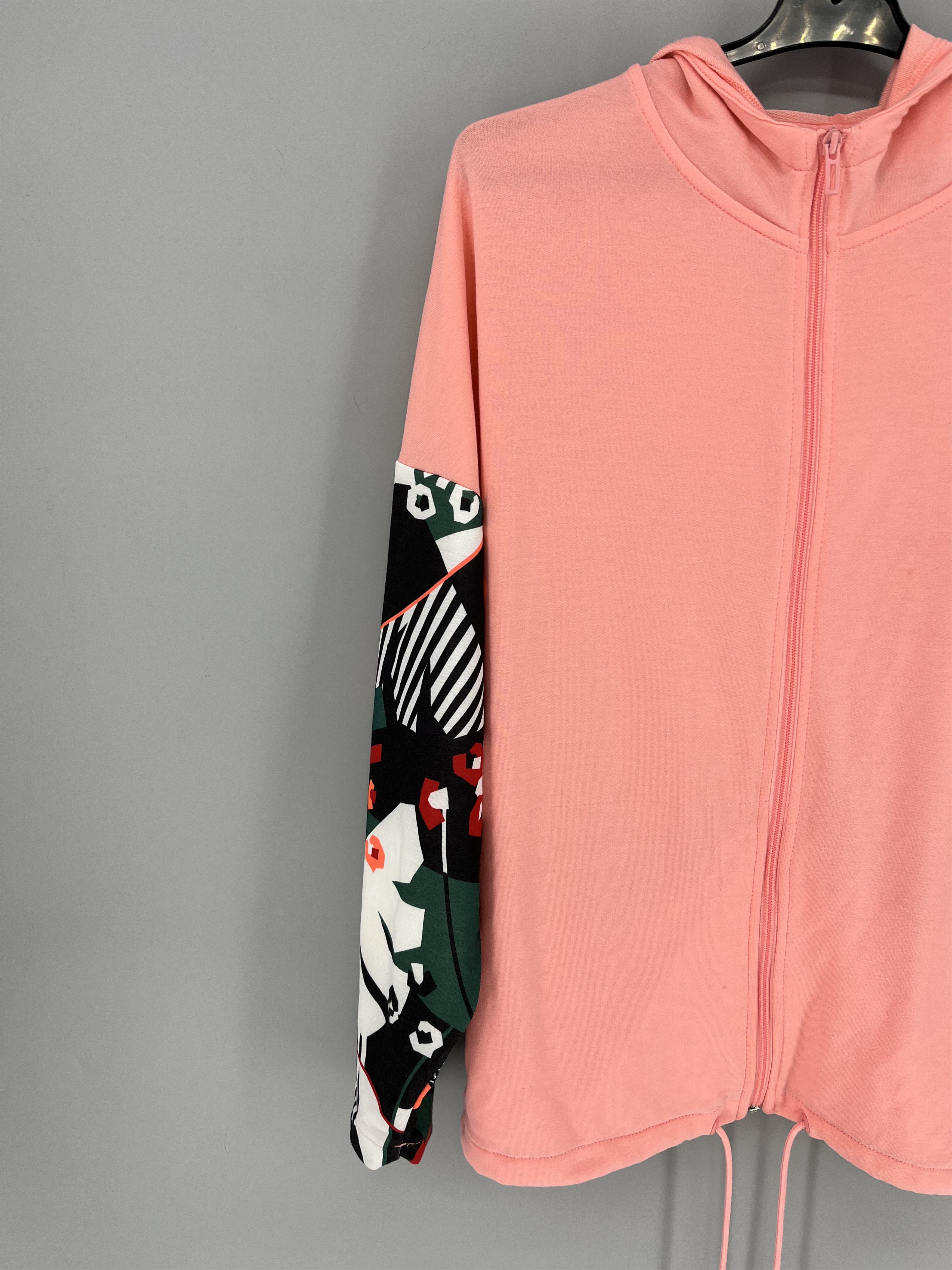 Adidas Adidas Vintage Casual Flower Pattern Zip Sweatshirt 90's Size US S / EU 44-46 / 1 - 4 Thumbnail