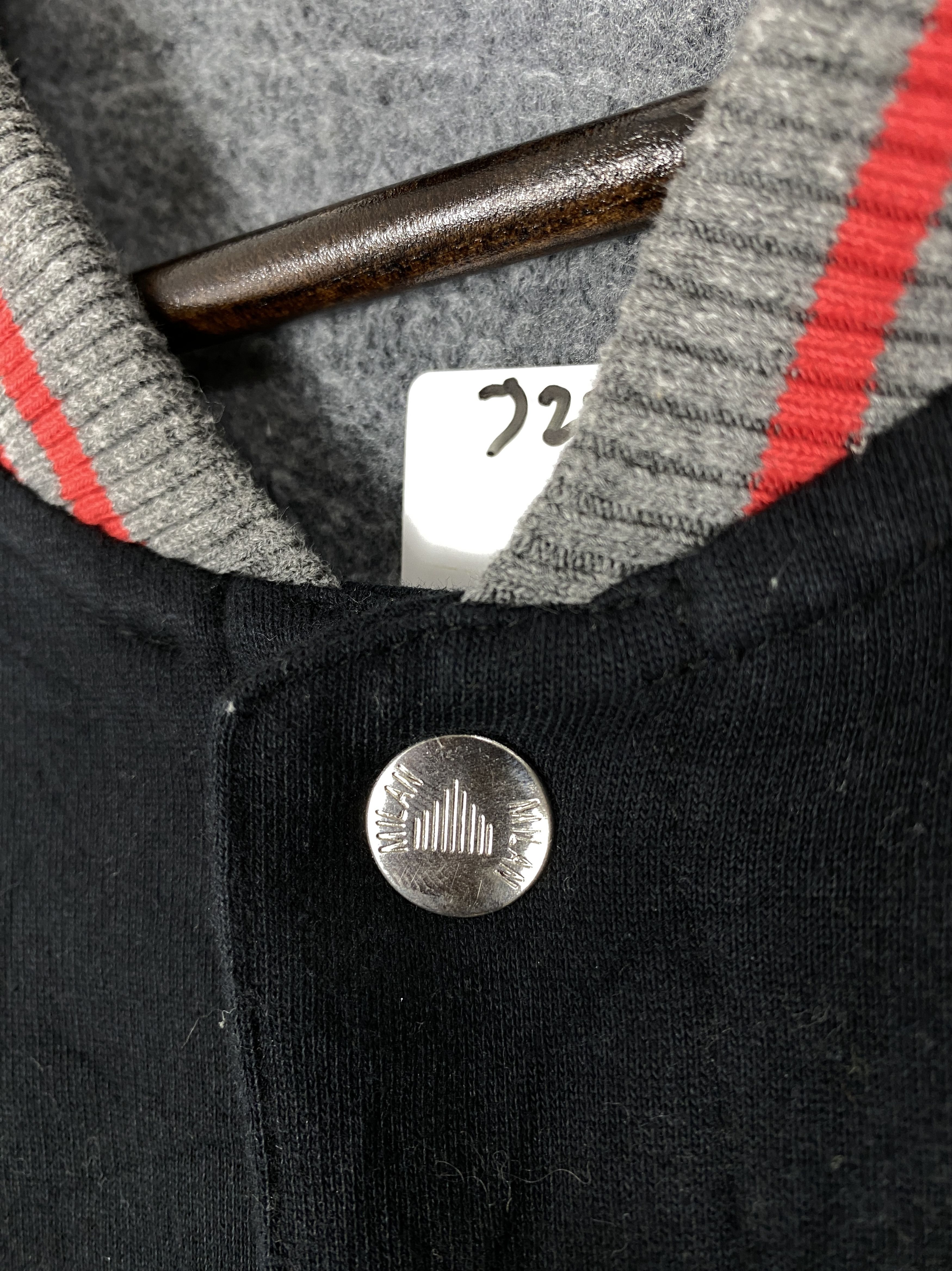Vintage AC Milan Football Club Official Merchandise Jacket J2264 Size US S / EU 44-46 / 1 - 3 Thumbnail