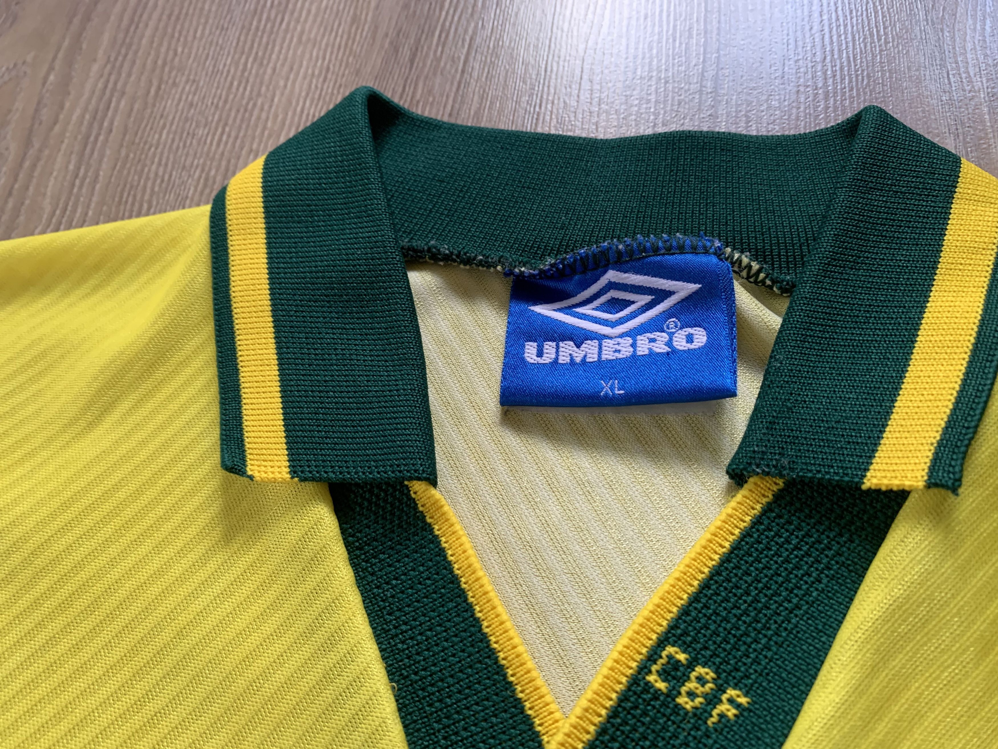 Umbro × Vintage Vintage Official Umbro Brazil Football Shirt Size US XL / EU 56 / 4 - 6 Thumbnail