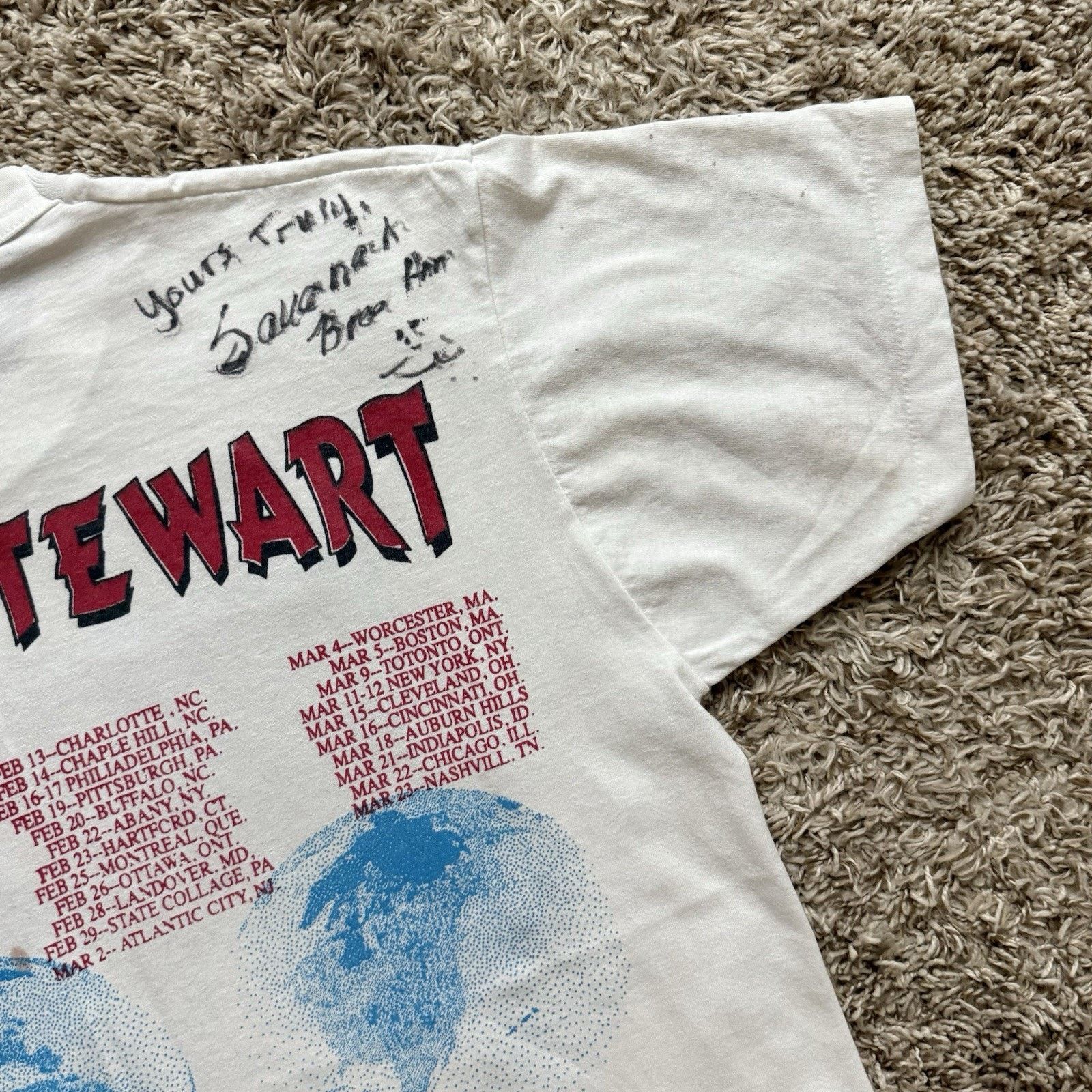 Vintage Vintage 1996 Rod Stewart World Tour White T-Shirt Distressed Size US L / EU 52-54 / 3 - 10 Thumbnail