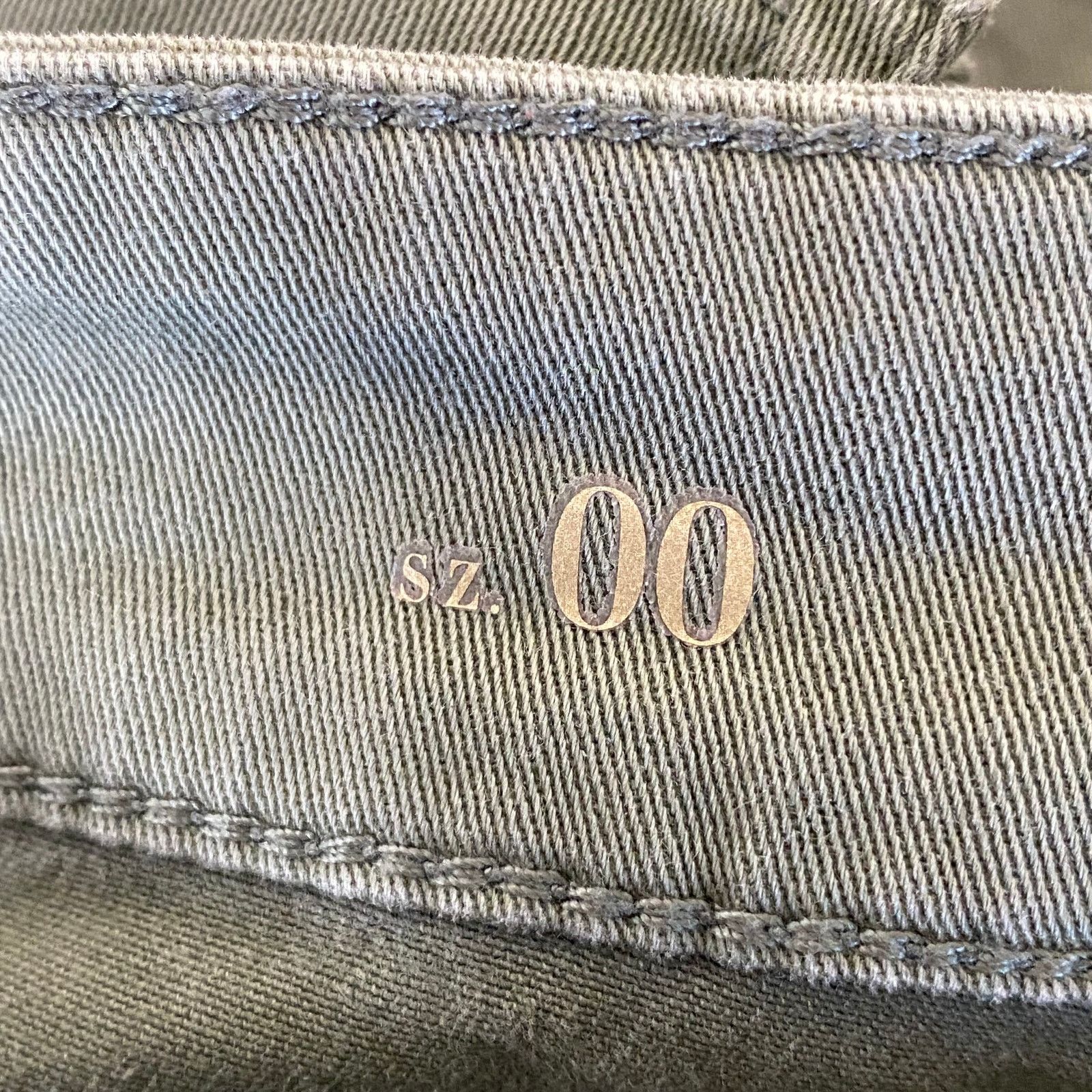White House Black Market White House Black Market Olive Green Cargo Pants Size 00 Size 24" / US 00 / IT 34 - 14 Thumbnail