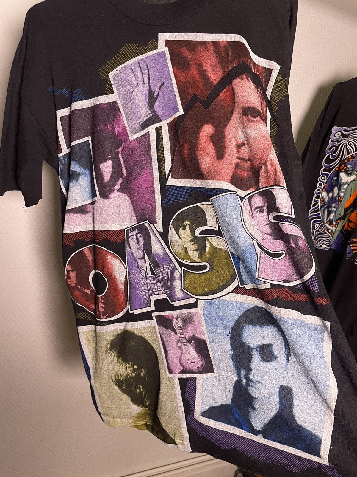 Band Tees × Vintage 1990s Oasis All Over Print Tee Size US L / EU 52-54 / 3 - 2 Thumbnail