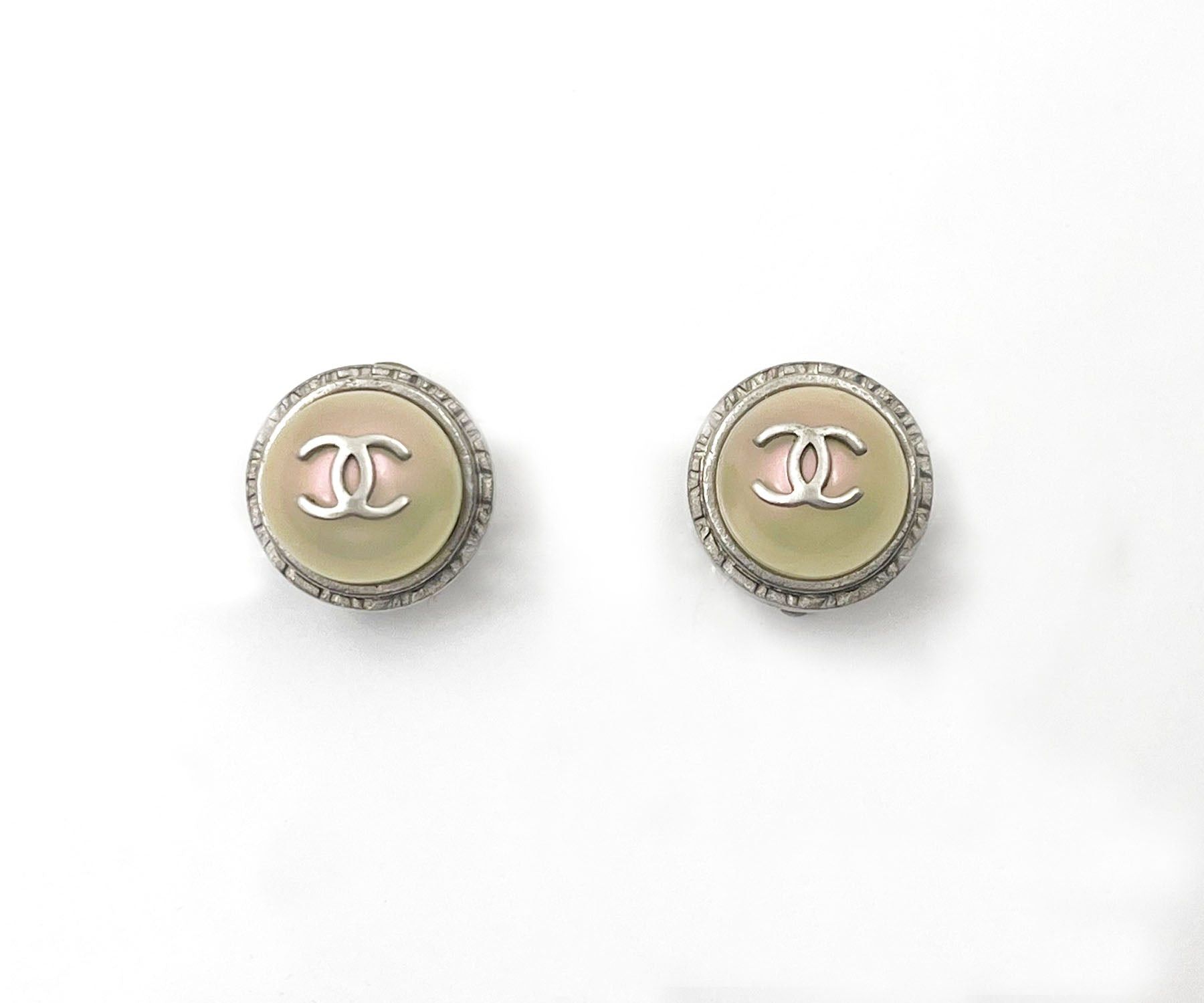 image of Chanel Silver Cc Iridescent Pearl Gumball Clip On Earrings, Women's