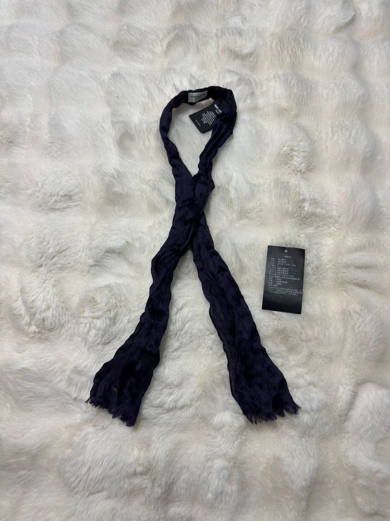 Yves Saint Laurent Saint Laurent Navy Silk Scarf - dmc Size ONE SIZE - 1 Thumbnail
