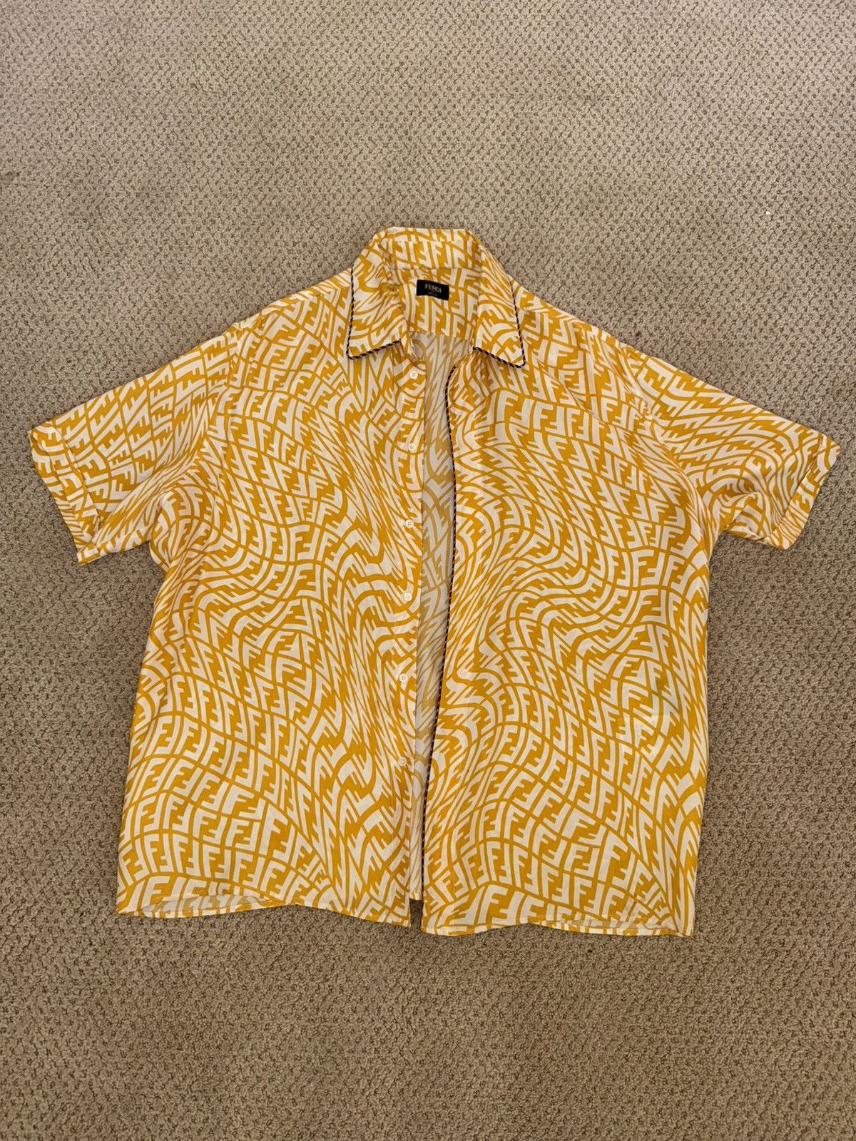 Fendi FENDI Men T-Shirts FY0936 ARYY F0QA1 NERO | Grailed