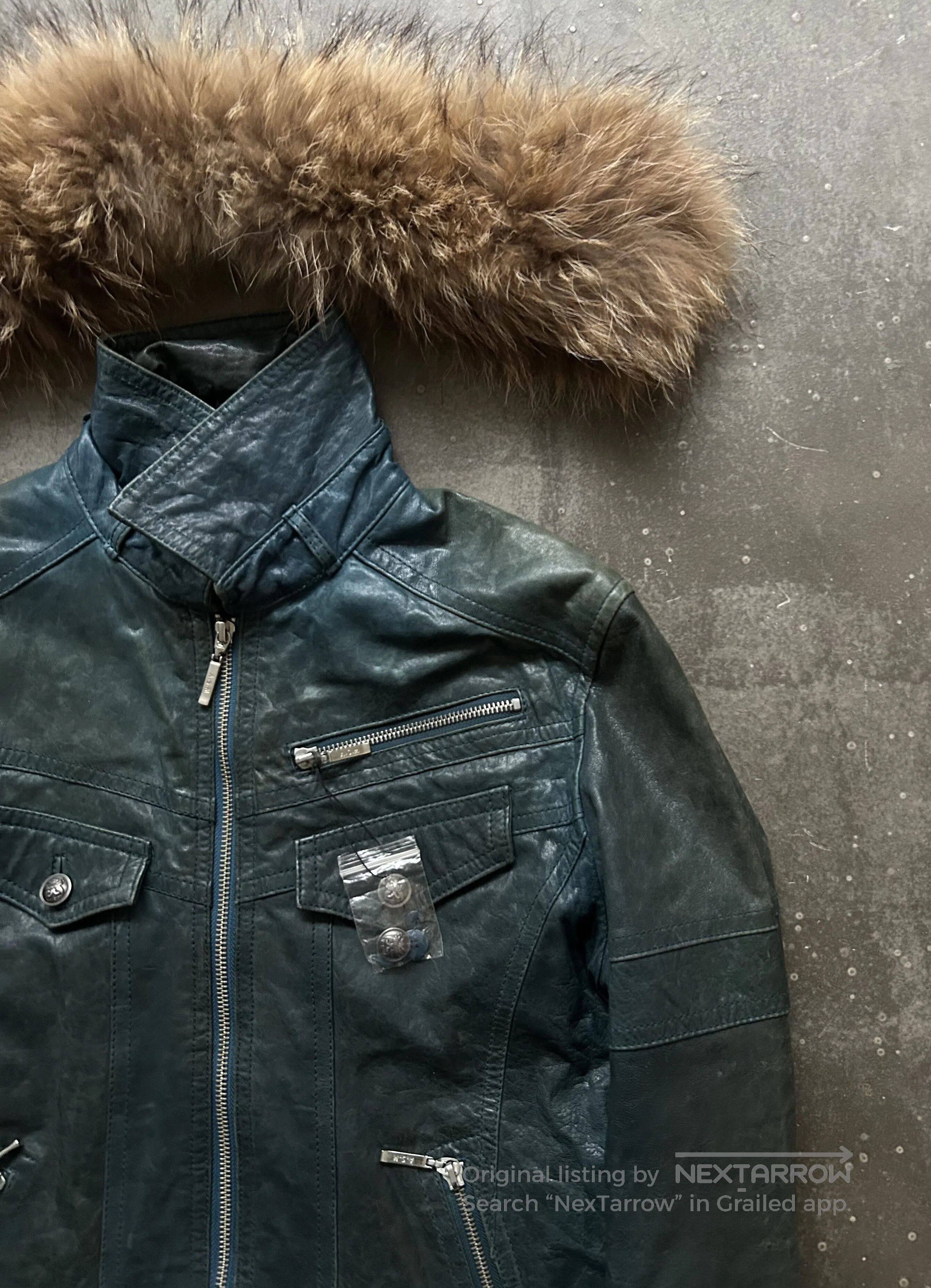 Japanese Brand detachable fur collar distressed leather jacket. Size US M / EU 48-50 / 2 - 3 Thumbnail