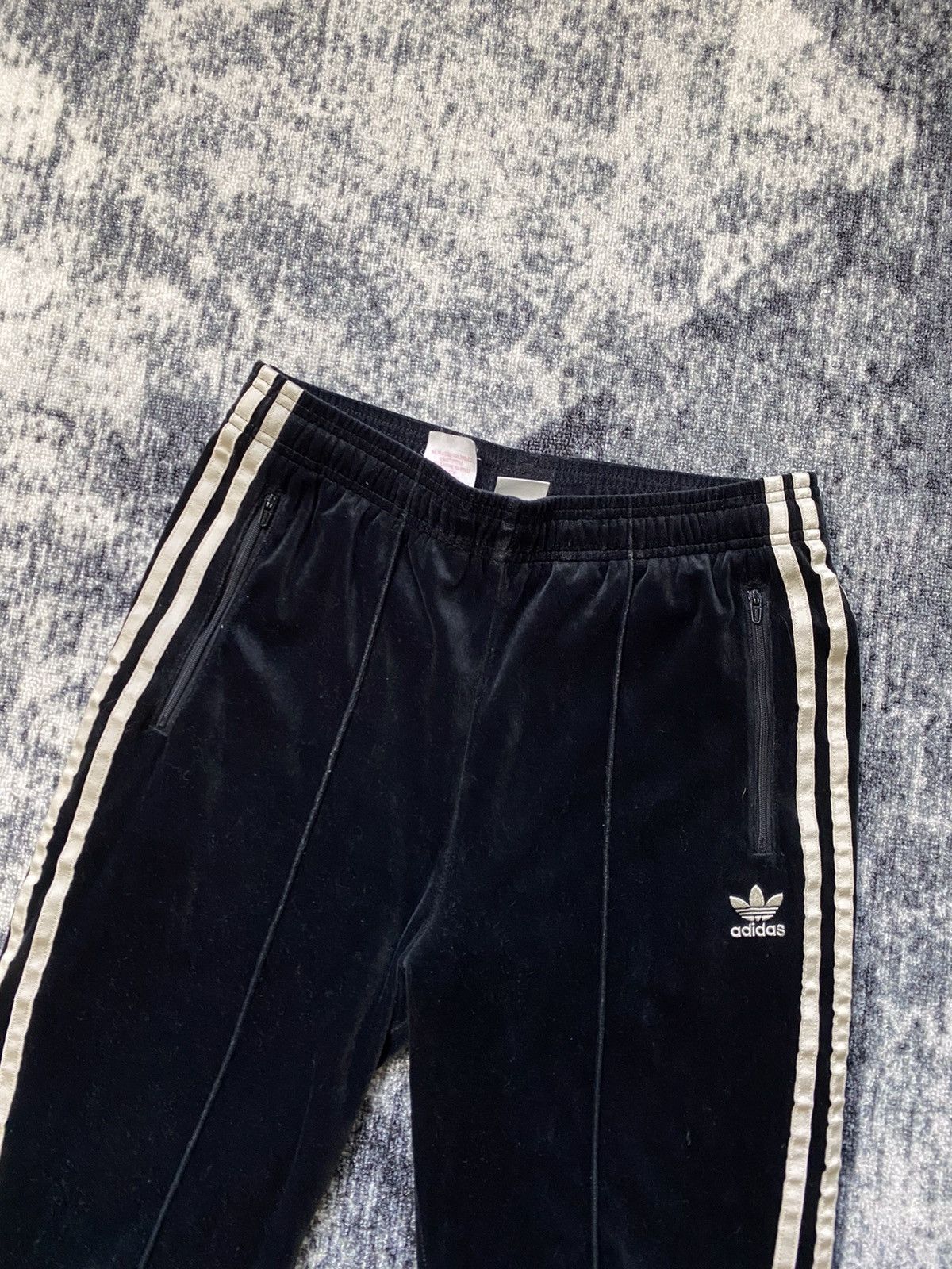 Adidas × Vintage Vintage Adidas Pants 3-Stripes Black Velours Y2K STYLE 90s Size 30" / US 8 / IT 44 - 2 Thumbnail