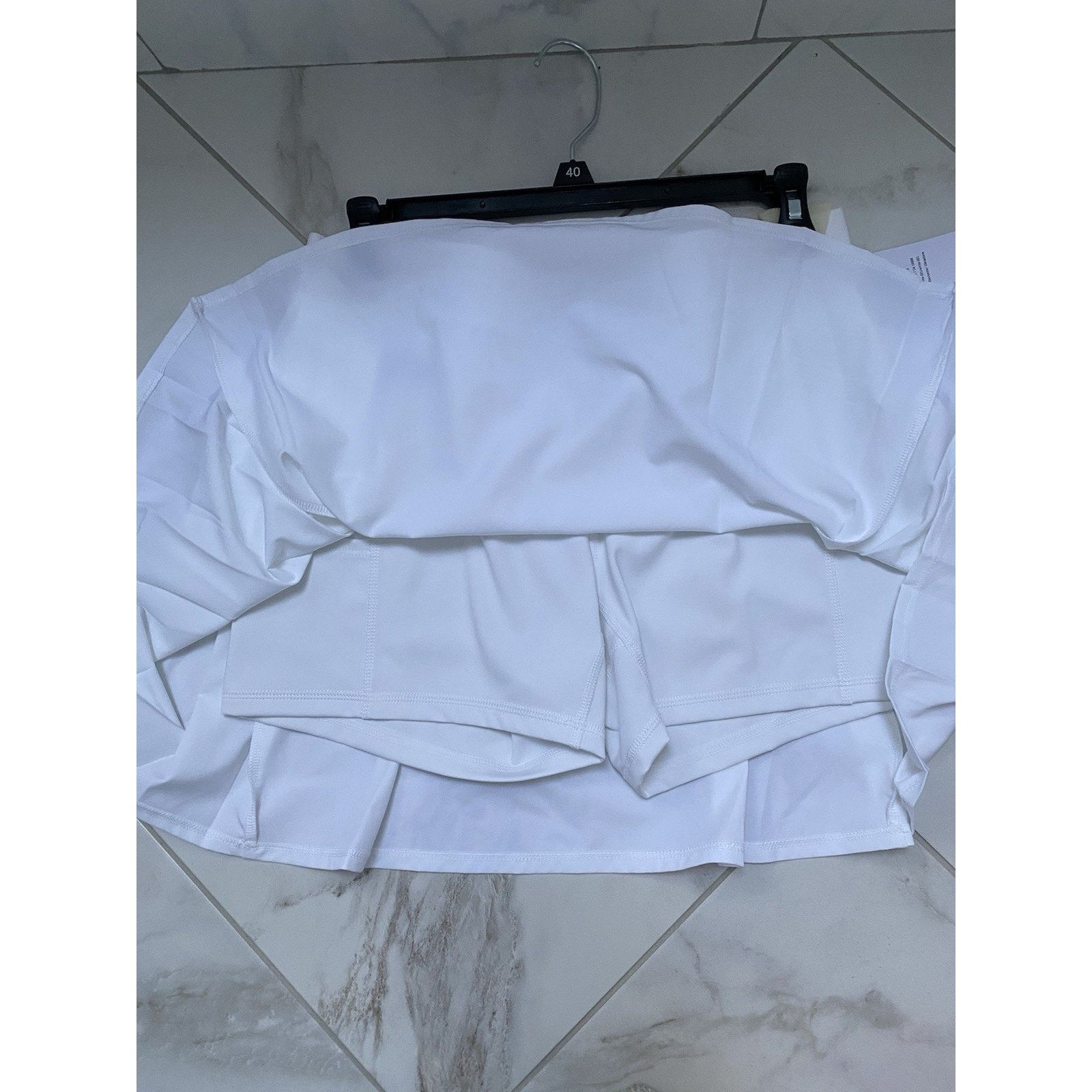 Lacoste Lacoste Sport Skirt Wht Sz 8/40 NWT Size 30" / US 8 / IT 44 - 2 Thumbnail