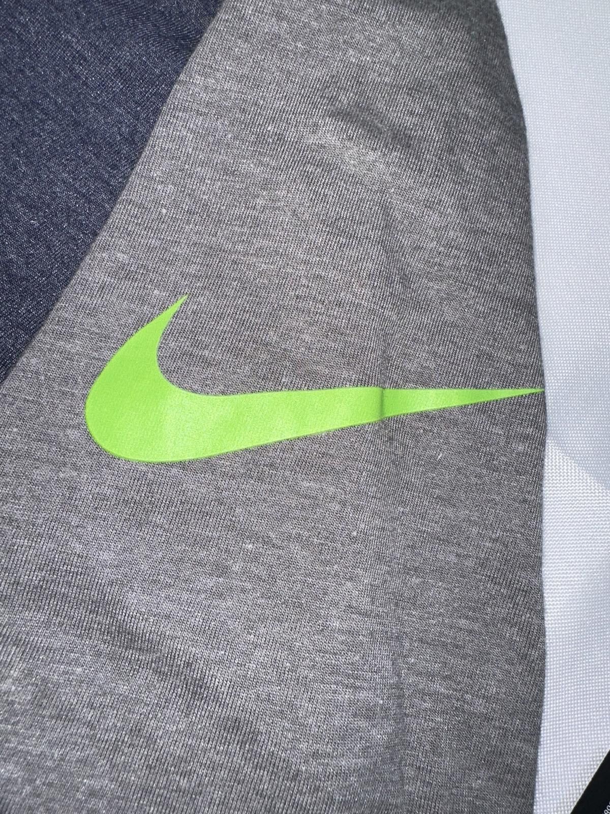 Nike Nike Women’s NFL Seattle Seahawks Raglan 3/4 Sleeve Shirt Size L / US 10 / IT 46 - 2 Thumbnail