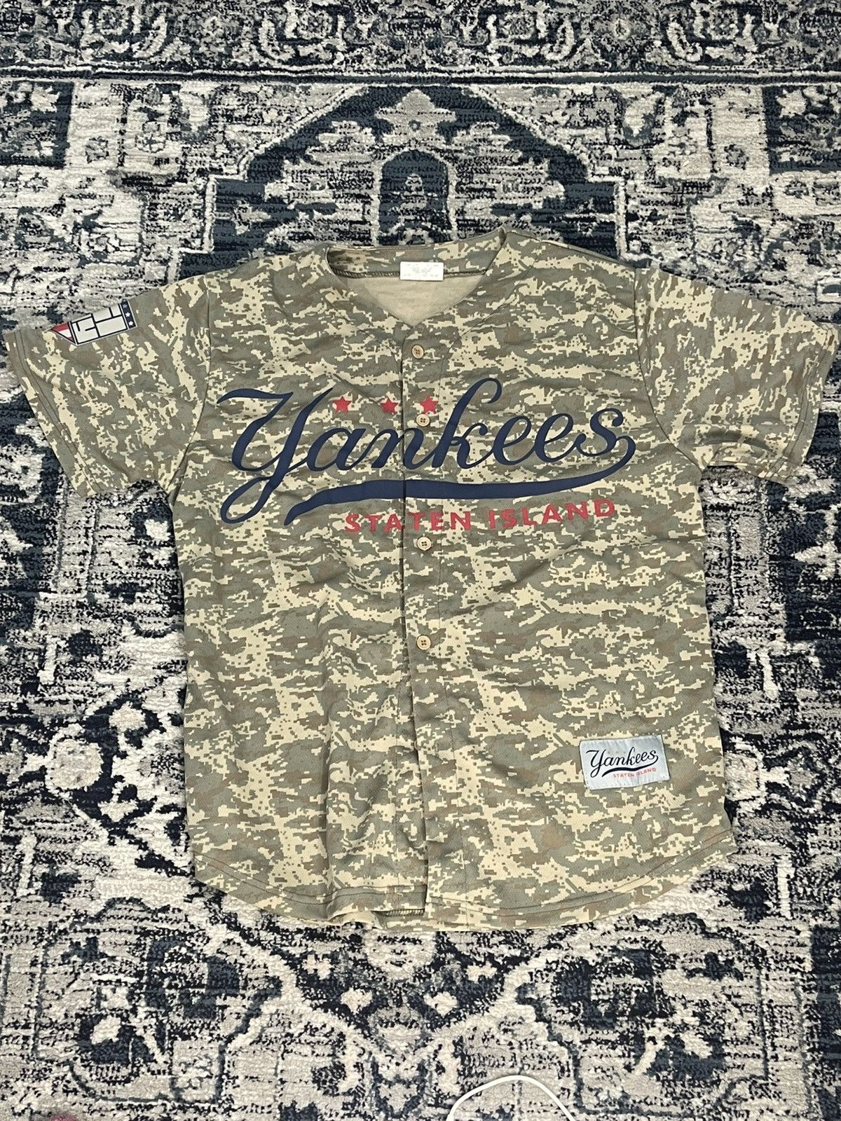 Other Yankees camo button up Size US L / EU 52-54 / 3 - 1 Thumbnail