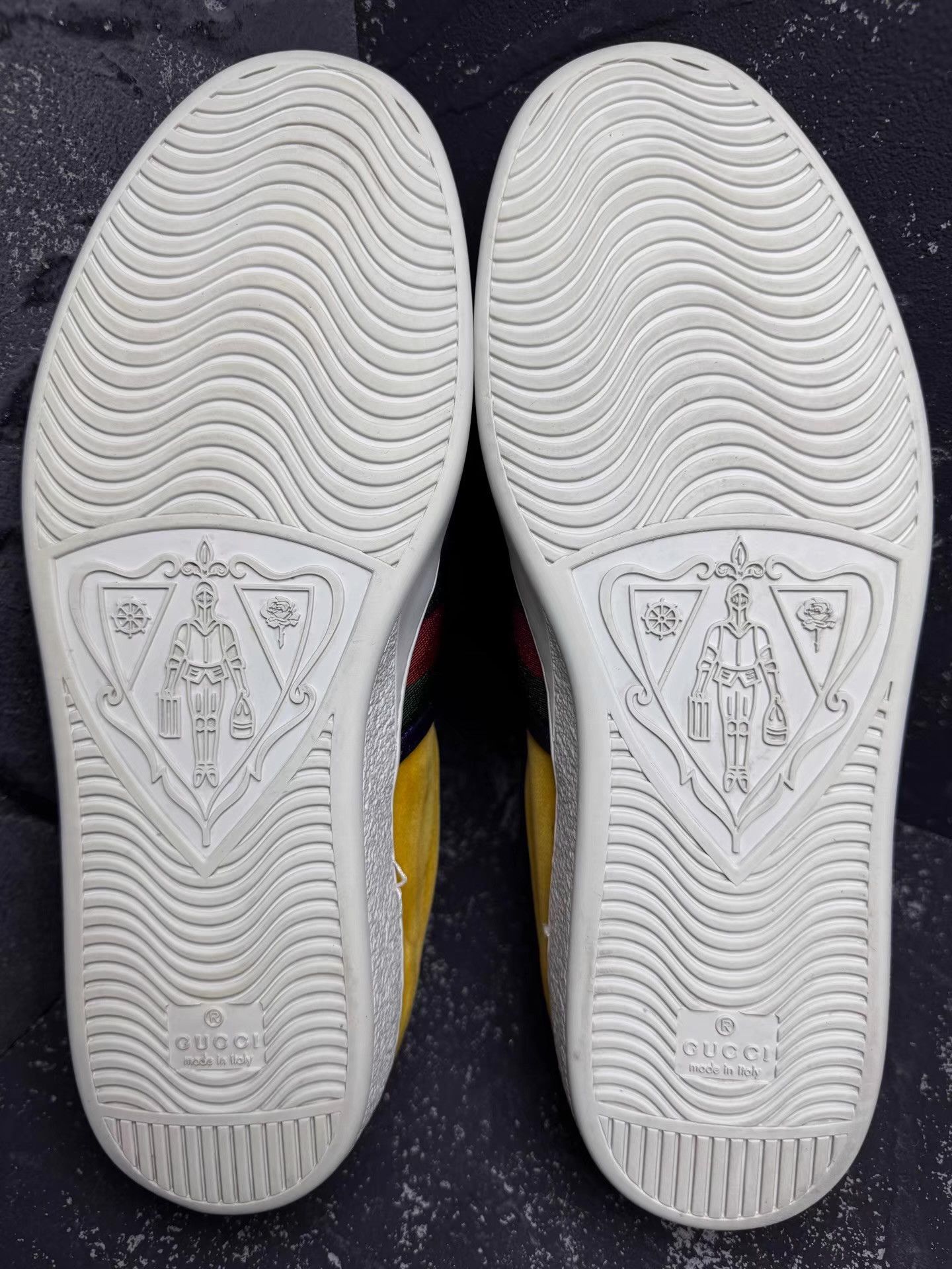 Gucci Gucci Yellow Flocked Sneakers Q10 Size US 9.5 / EU 42-43 - 3 Thumbnail